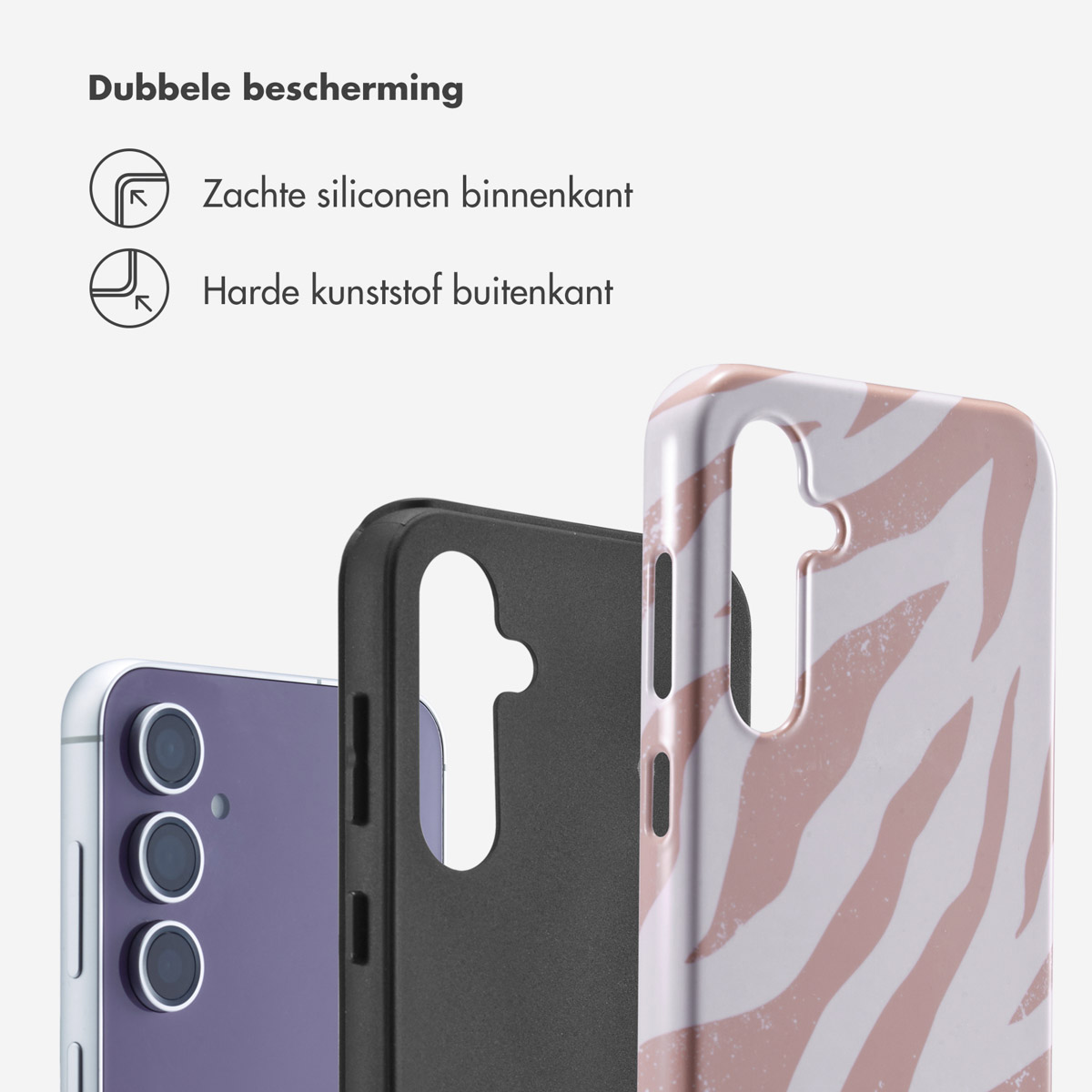 Un smartphone violet avec trois caméras à côté de deux coques de téléphone.