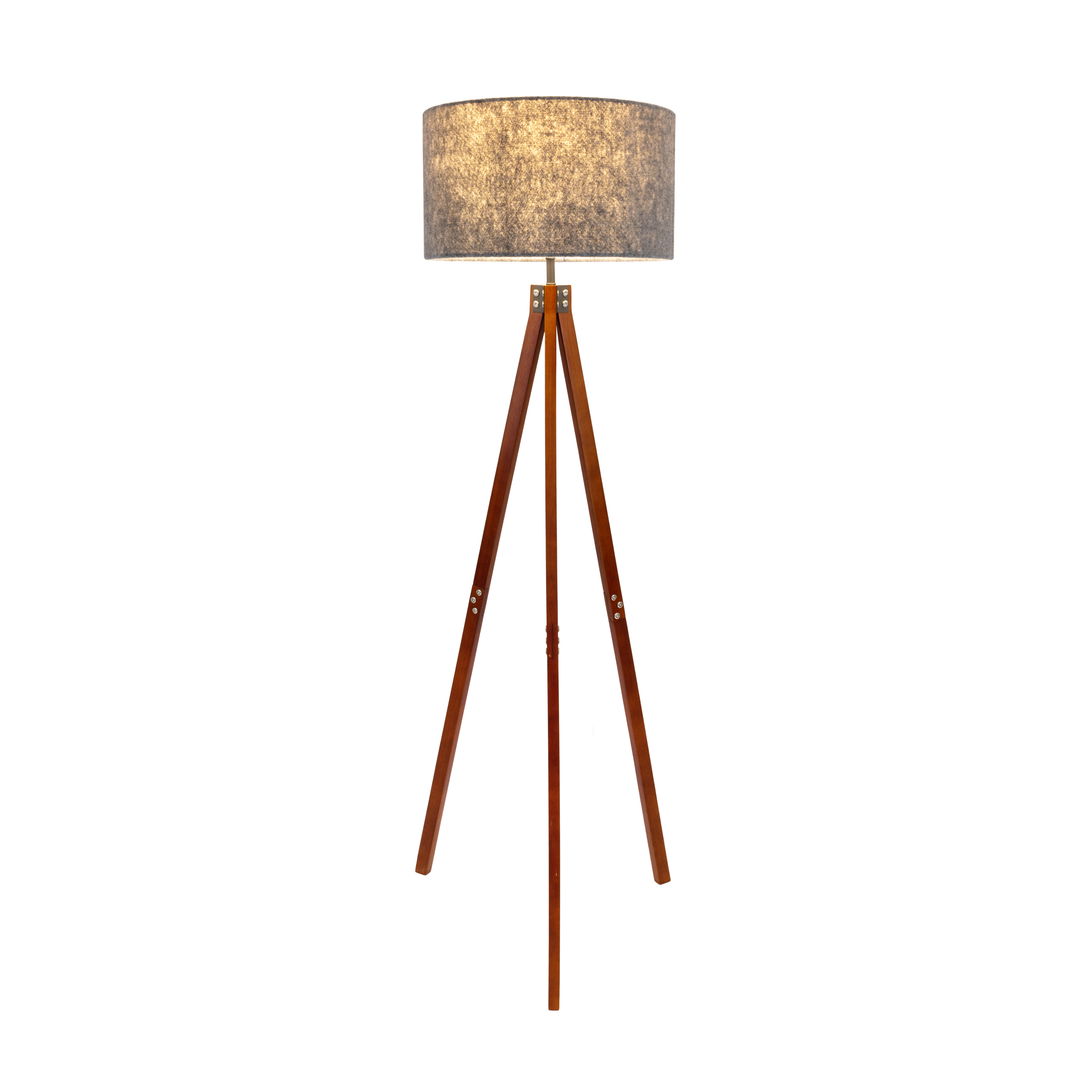 Eine Stehlampe mit Holzstativfuß und grauem Lampenschirm auf weißem Hintergrund.