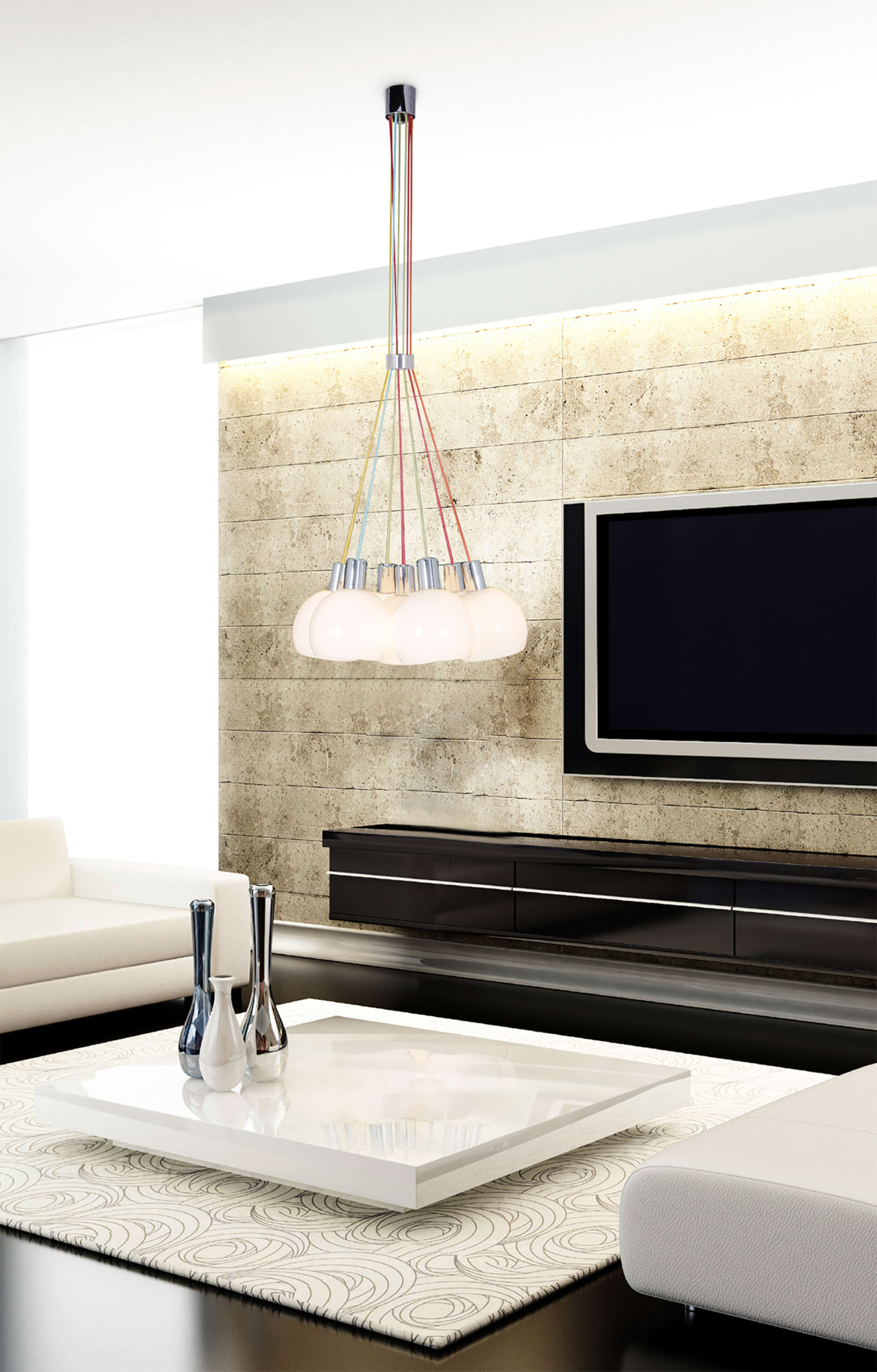 Modernes Wohnzimmer mit Hängelampen. Weißes Sofa, Tisch und Fernseher.