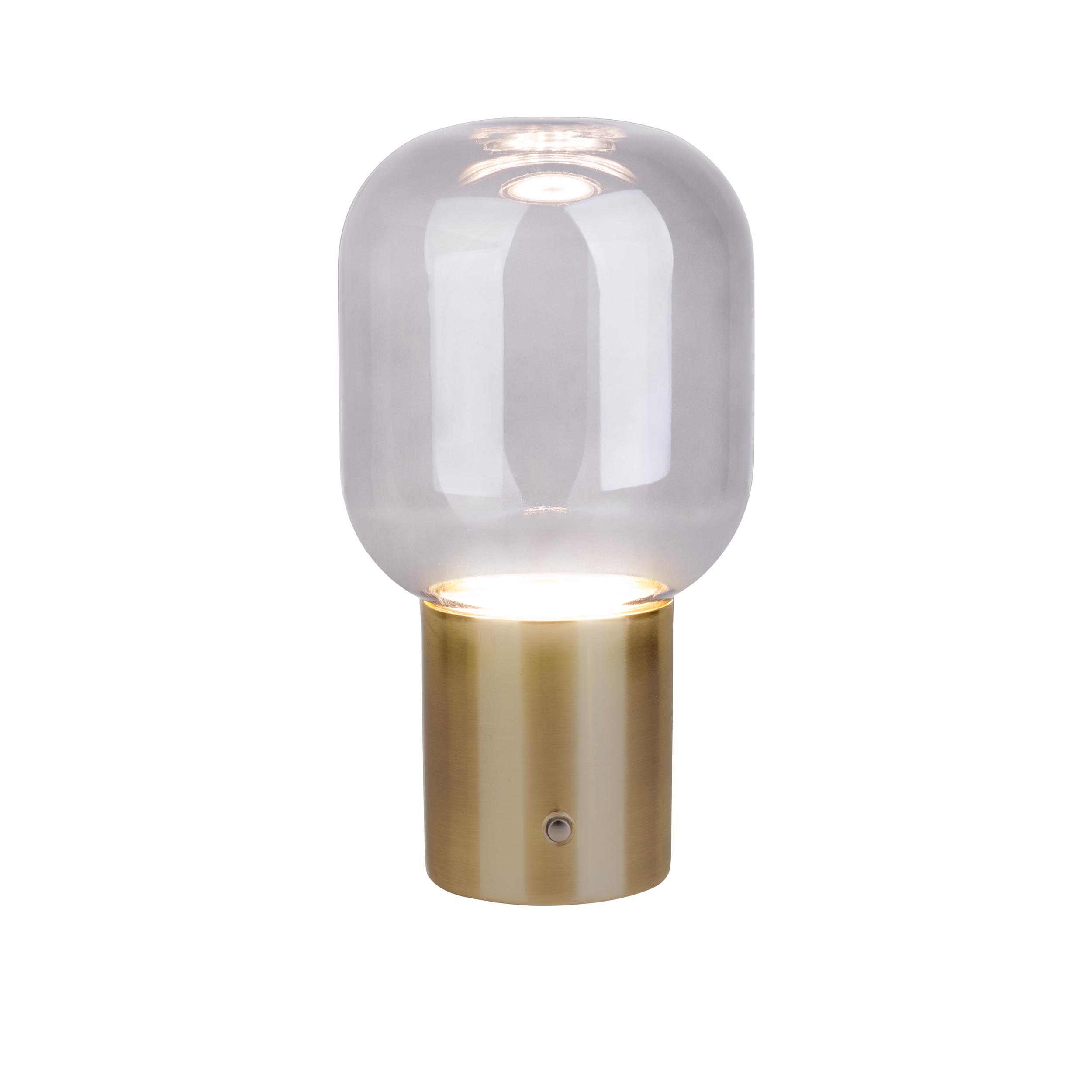 Moderne Lampe mit Messingfuß und klarem Glasschirm, weißer Hintergrund, beleuchtet.