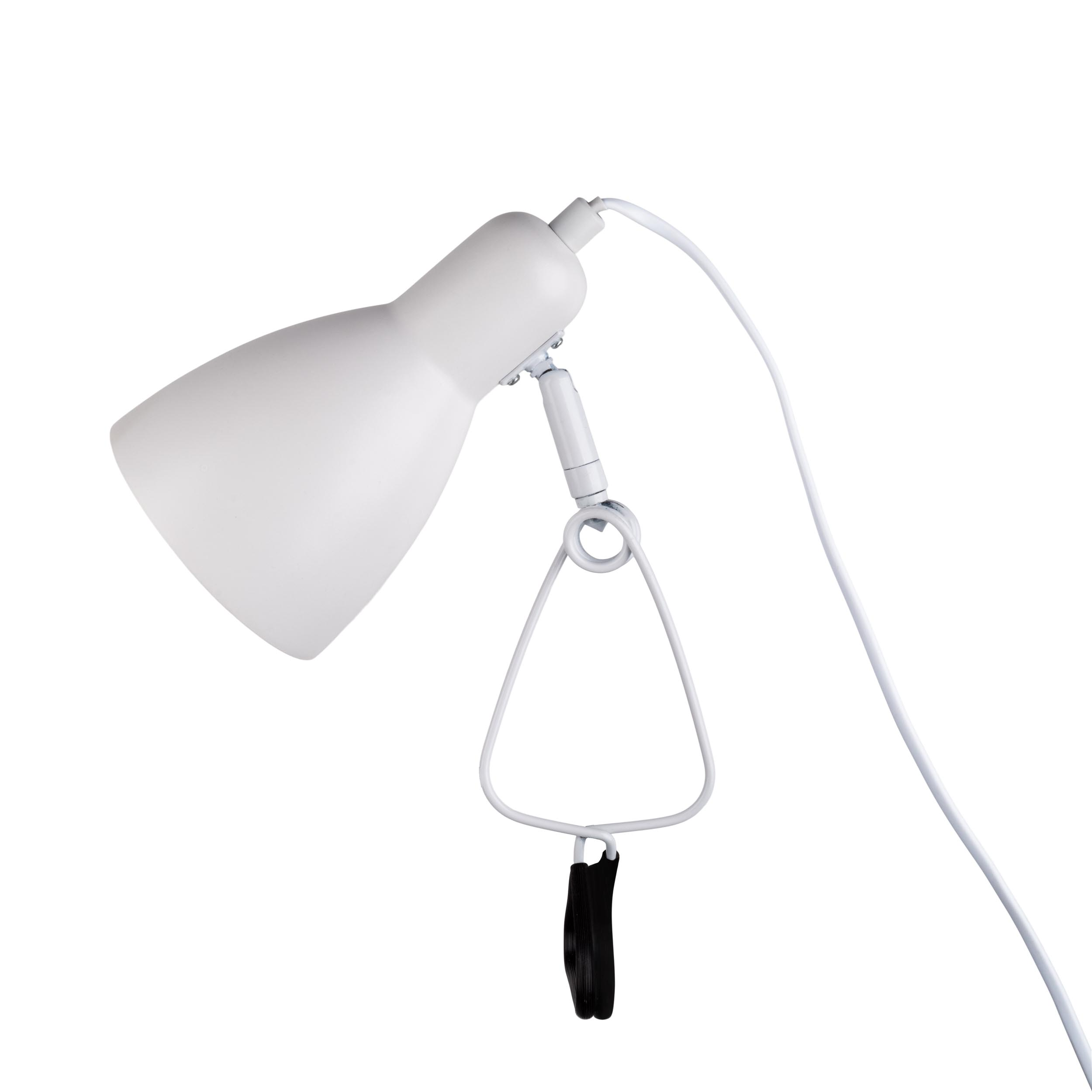 Weiße Schreibtischlampe mit Klemme und schwarzem Kabel, isoliert.