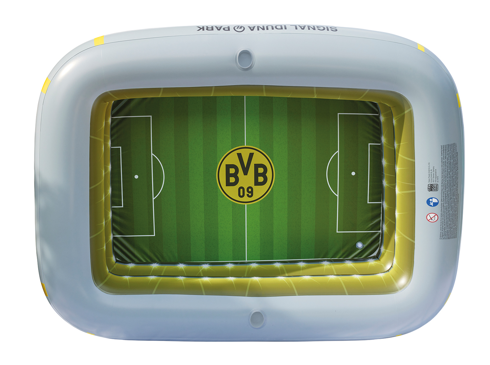 Ein aufblasbarer Pool mit dem BVB 09 Logo in der Mitte. Er ist wie ein Fußballfeld geformt.