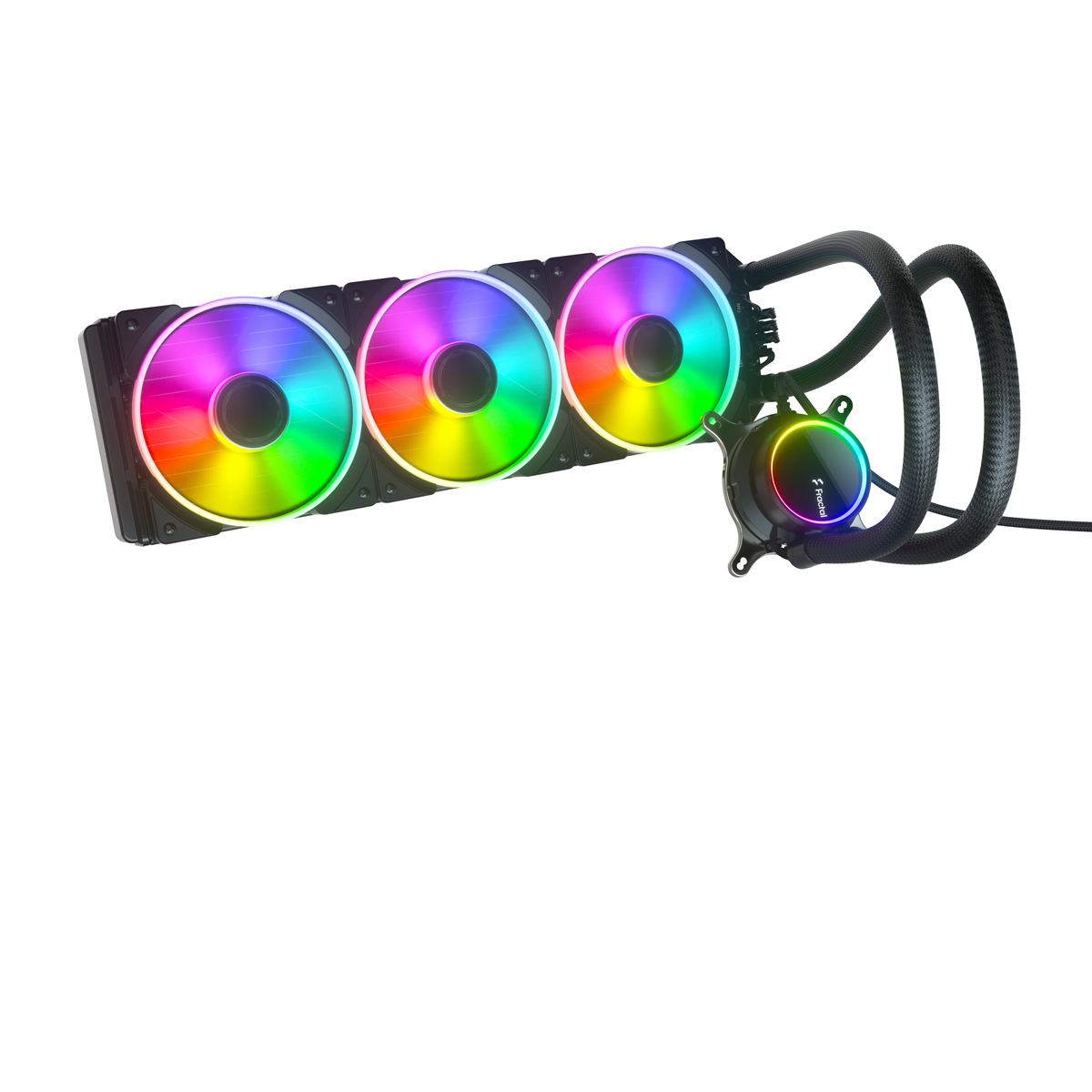 Kühler mit drei RGB-Lüftern. Schwarze Schläuche und eine runde Pumpe.