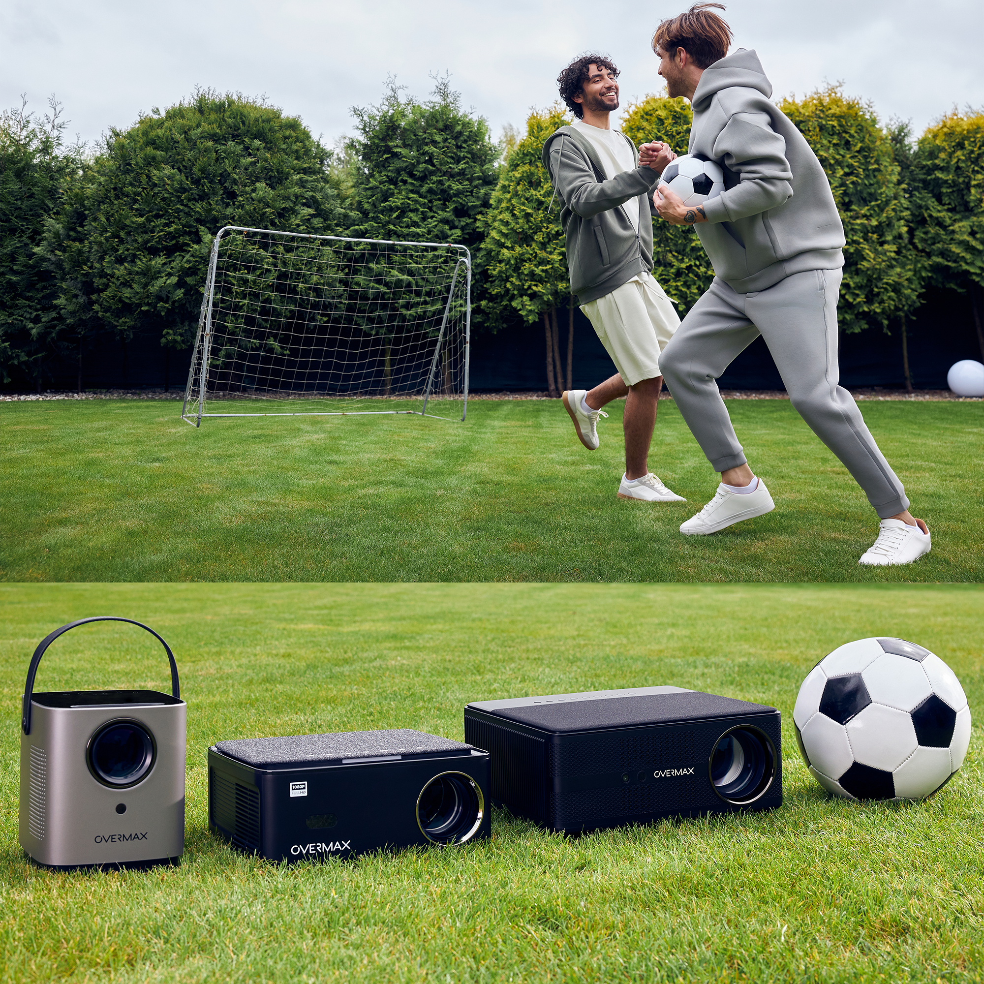 Dwóch mężczyzn grających w piłkę nożną na trawiastym boisku. Projektory i piłka nożna na pierwszym planie.