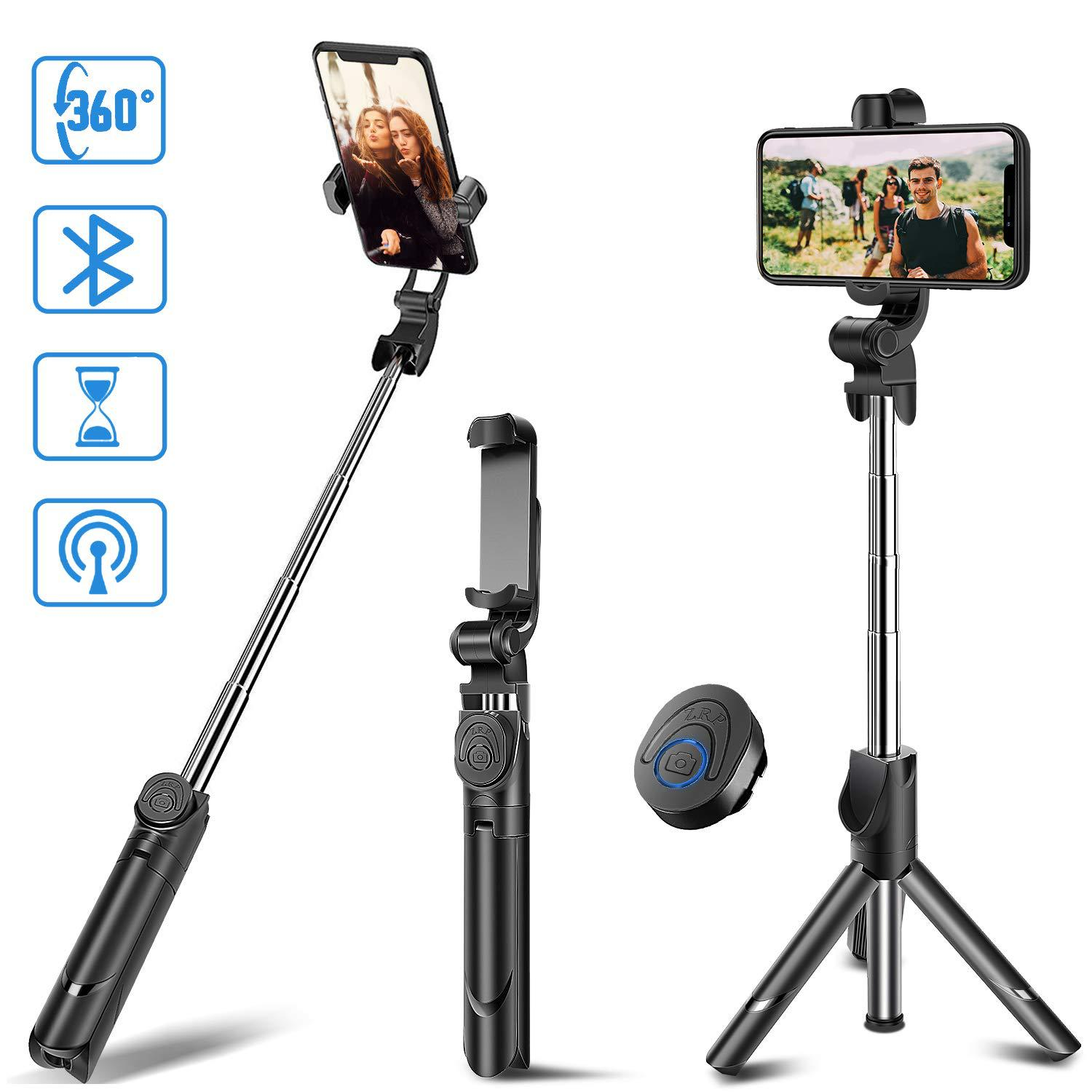 Drei schwarze Selfie-Sticks mit Telefonen. Einer ist ausgezogen. Es gibt eine Fernbedienung und Icons.