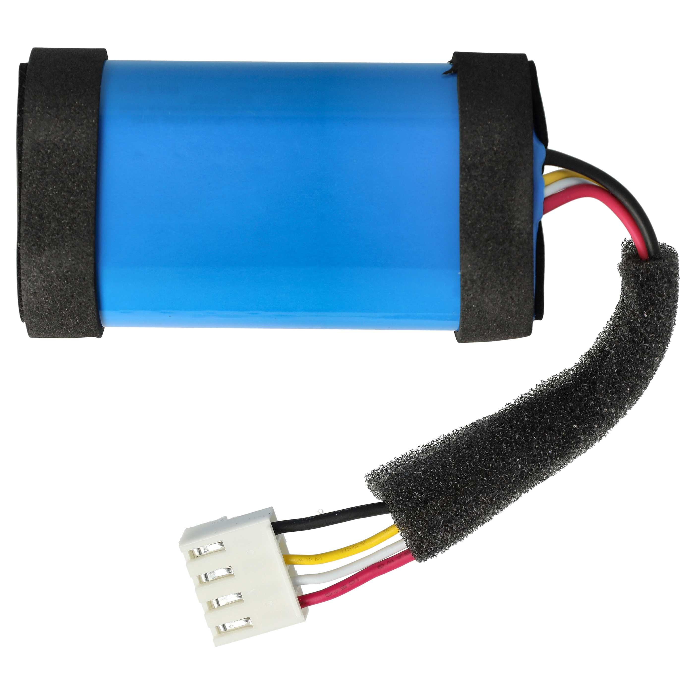Blauer Akku mit schwarzer Schaumstoffpolsterung und weißem Stecker mit verschiedenfarbigen Drähten.
