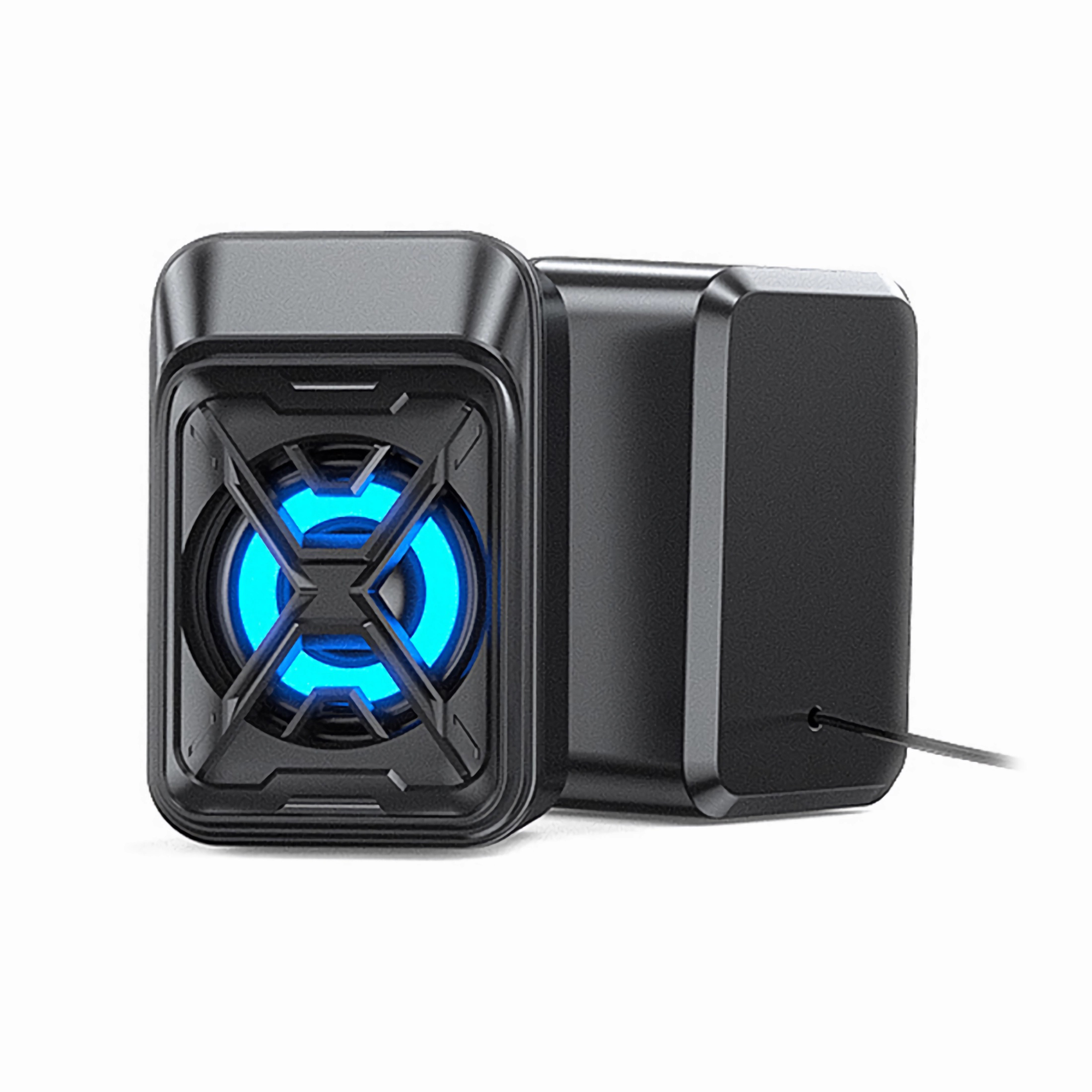 Zwei schwarze Computerlautsprecher. Einer zeigt ein blaues Licht im Inneren.