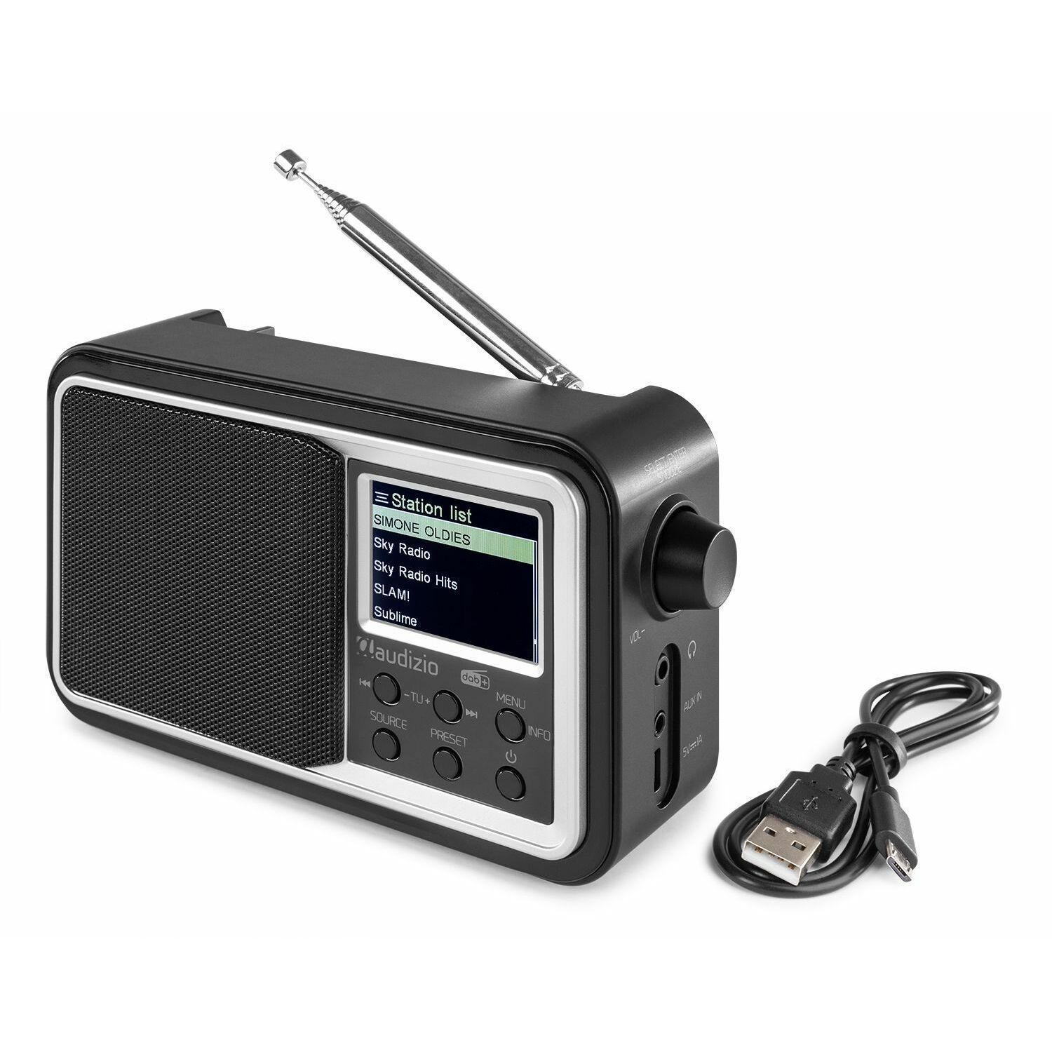 Schwarzes Radio mit Bildschirm, Antenne und USB-Kabel, auf weißem Hintergrund.