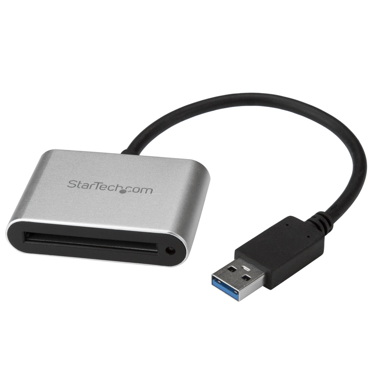 Lettore di schede USB argentato con cavo nero e connettore USB su sfondo bianco.
