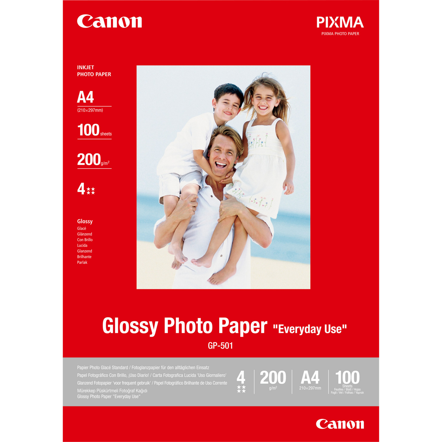Un uomo porta due bambini sulle spalle. L'immagine è su una confezione di carta fotografica lucida Canon.