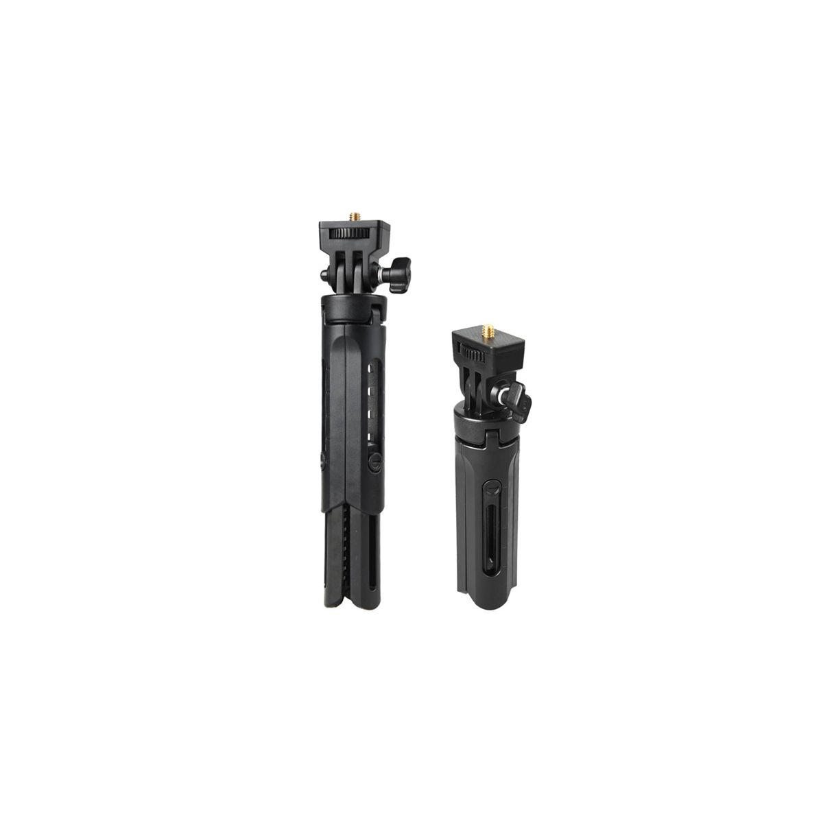 Due treppiedi neri. Uno esteso, l'altro compatto. Entrambi hanno supporti per fotocamera su sfondo bianco.