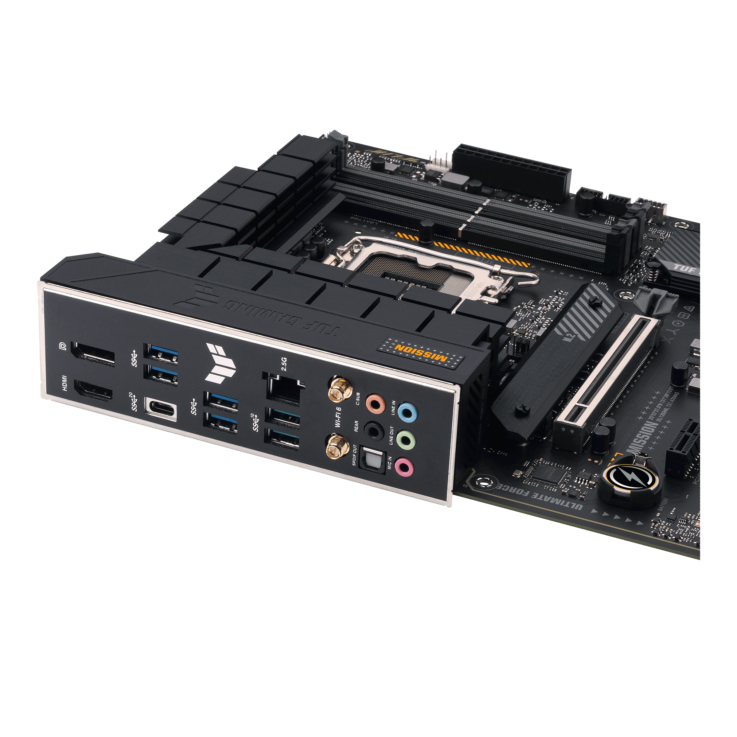 Motherboard mit verschiedenen Anschlüssen und einer Metallrückwand, schräge Ansicht.