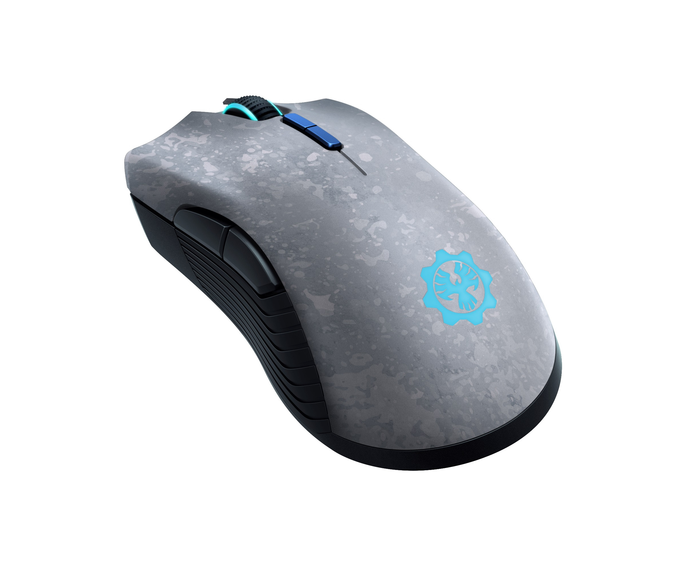 Szara mysz komputerowa z logo. Mysz ma czarne przyciski i niebieskie kółko. Odizolowana na białym tle.