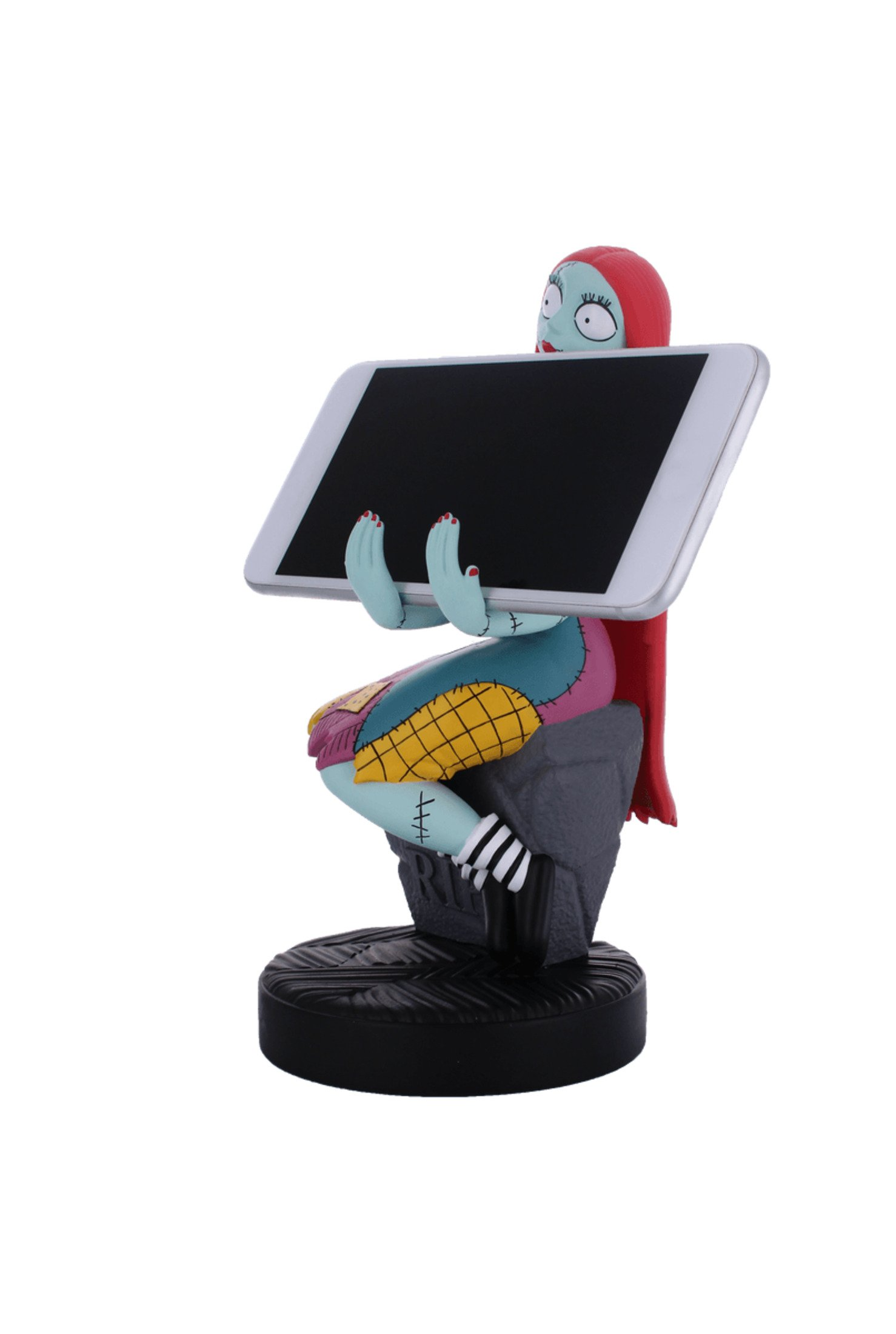 Figurka Sally z filmu Miasteczko Halloween trzymająca tablet. Znajduje się na czarnej podstawie.