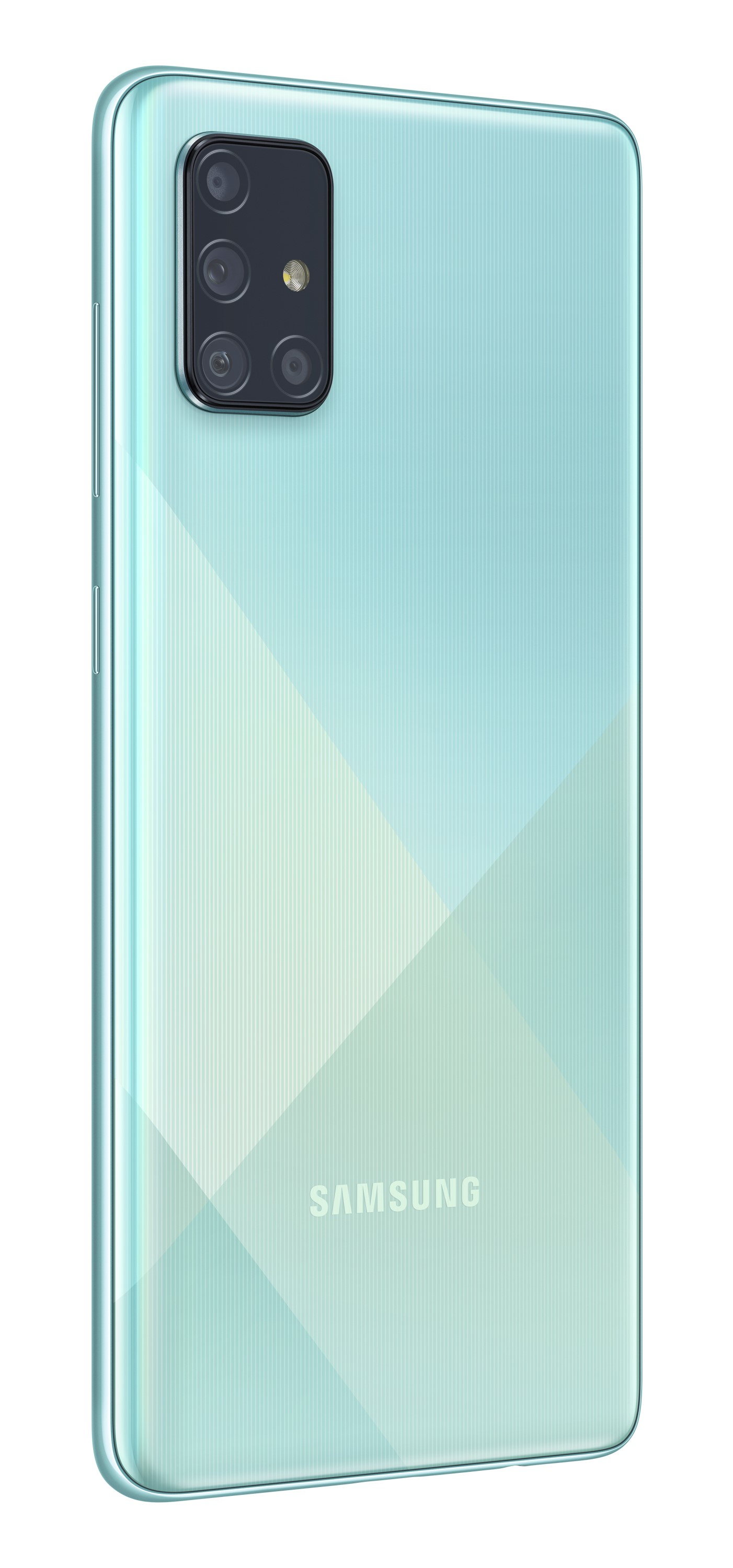 Ein hellblaues Samsung-Telefon mit mehreren Rückkameras, Winkelansicht.