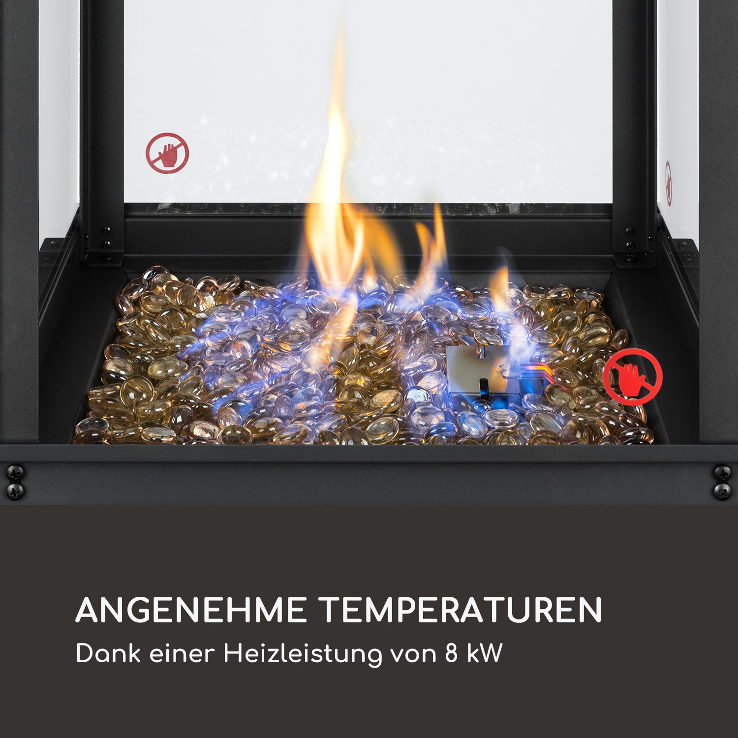 Nahaufnahme eines Kamins mit Flammen und Glasperlen, darunter Text.