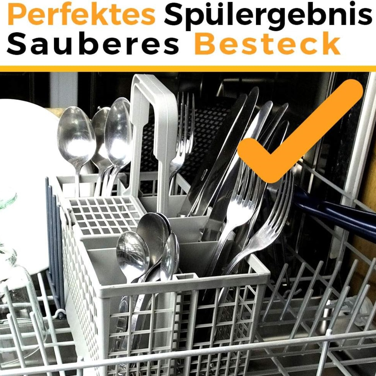 Geschirrspüler-Gestell mit sauberem Besteck, ein Häkchen zeigt exzellente Reinigung an.