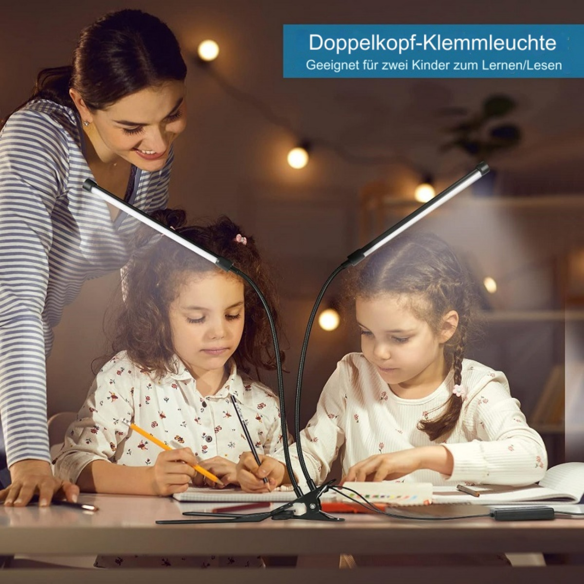 Frau und zwei Mädchen mit Doppelkopf-Lampe. Sie zeichnen.