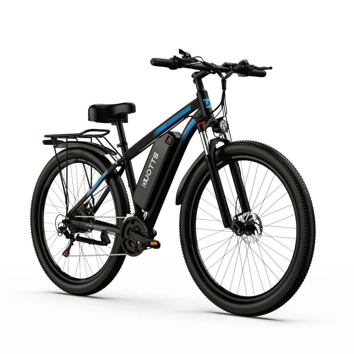 Schwarzes Elektrofahrrad, isoliert, zeigt Räder, Rahmen, Akku und Lenker, vor weißem Hintergrund.