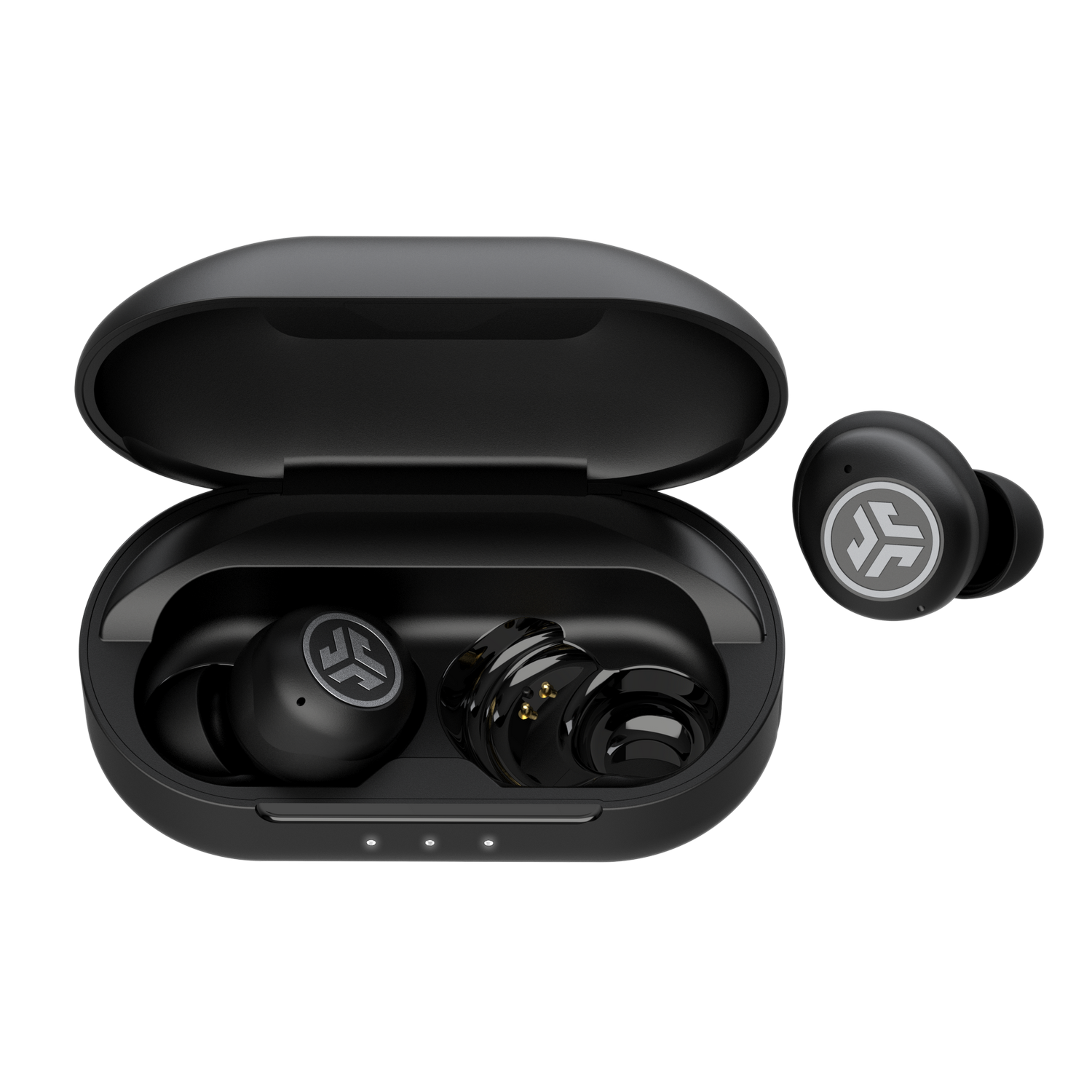 Czarne słuchawki JLab Go Air Pop w etui ładującym. Jedna słuchawka poza etui.