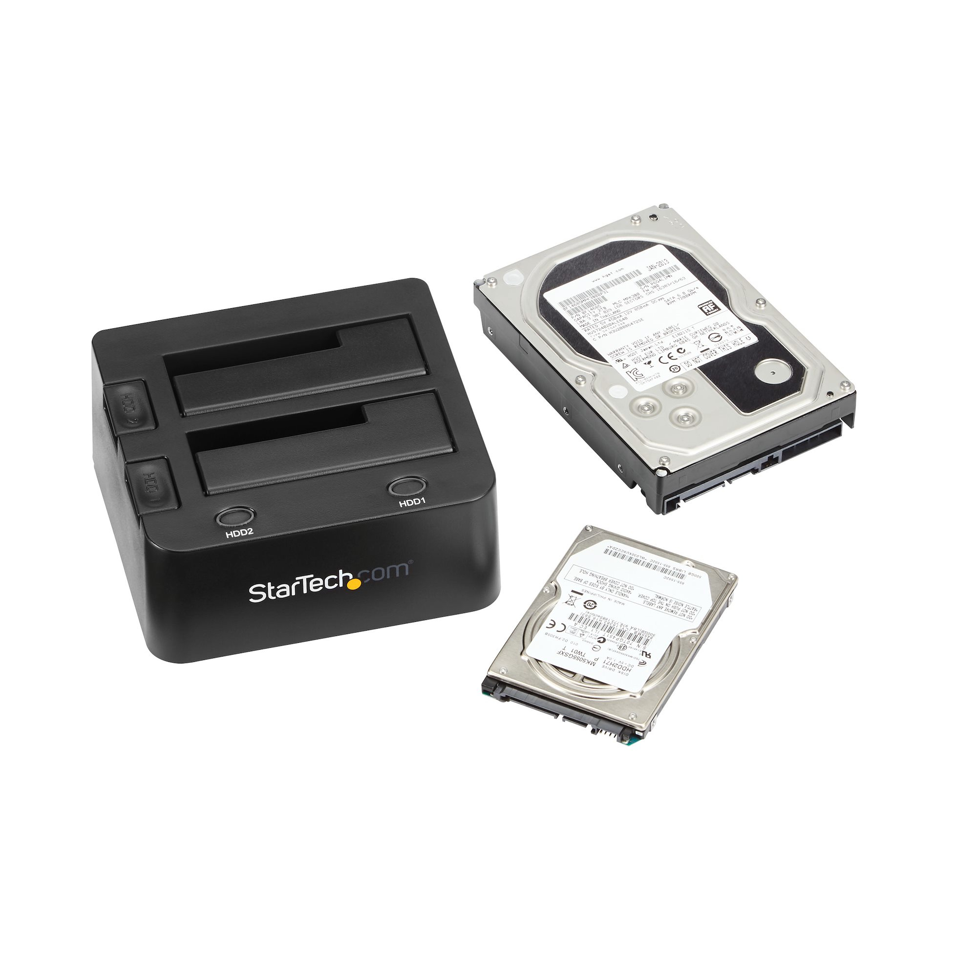 Estación de acoplamiento de disco duro StarTech.com negro con dos HDD y un SSD.