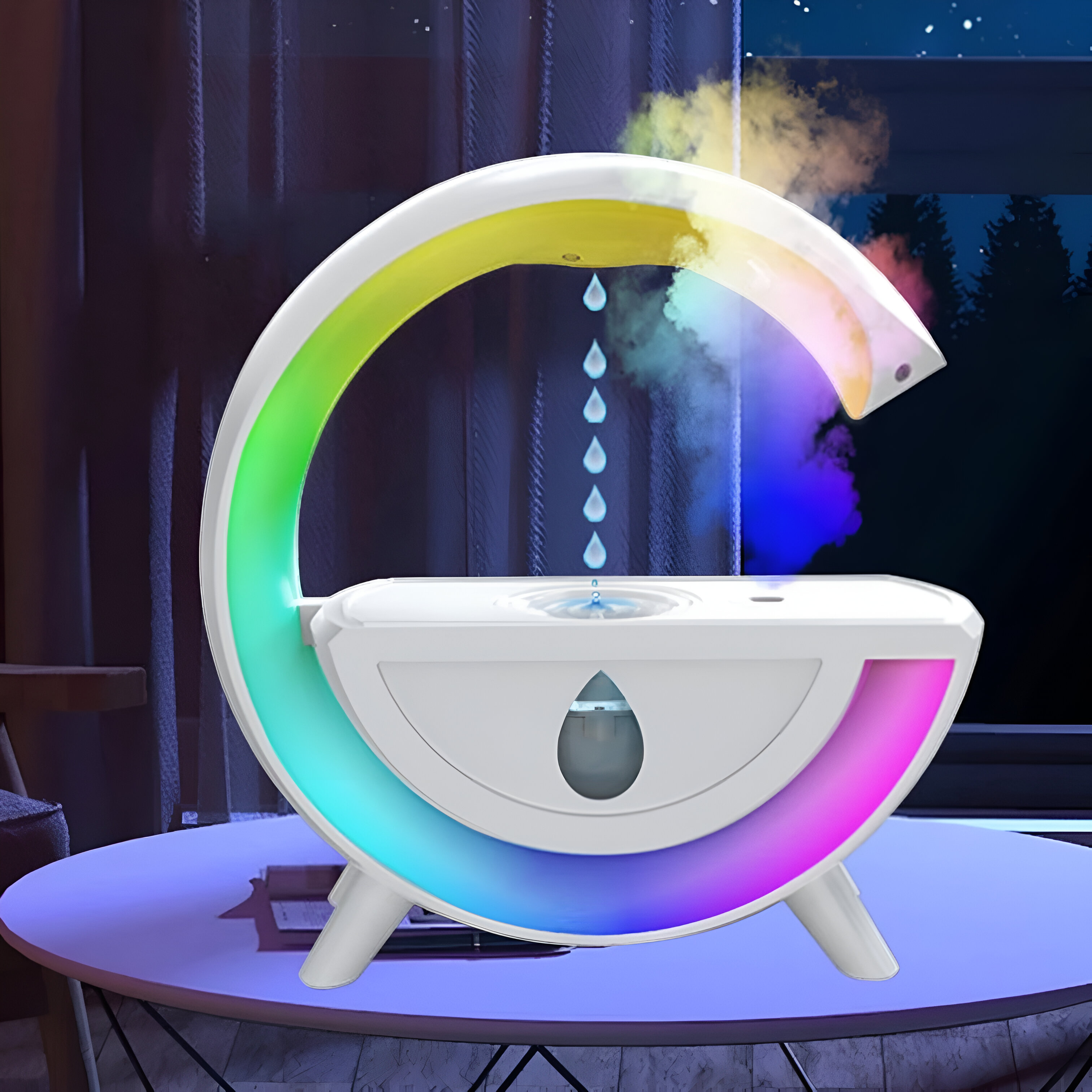 Humidificador blanco con luces coloridas y gotas de agua. Sobre mesa azul, fondo oscuro.