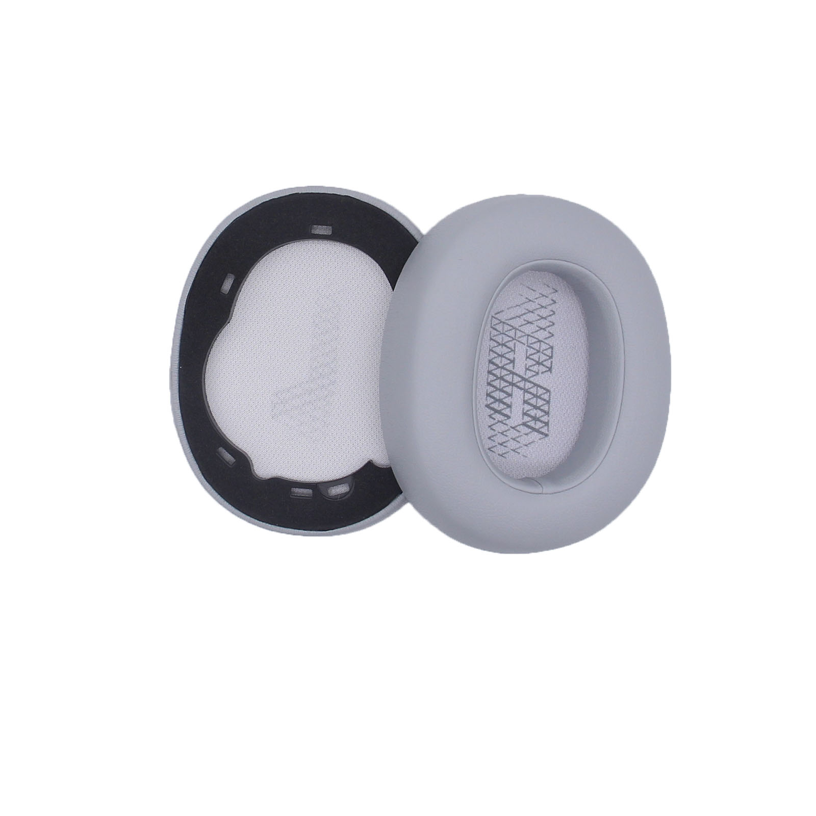 Dwa szare nauszniki słuchawek. Jeden pokazuje wewnętrzną siatkę. Białe tło.