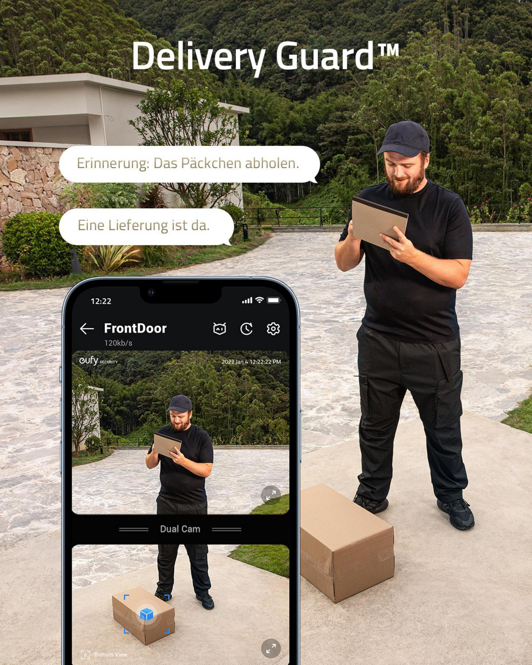 Mężczyzna z tabletem patrzy na ekran telefonu z dostawą. Pudełko u jego stóp.