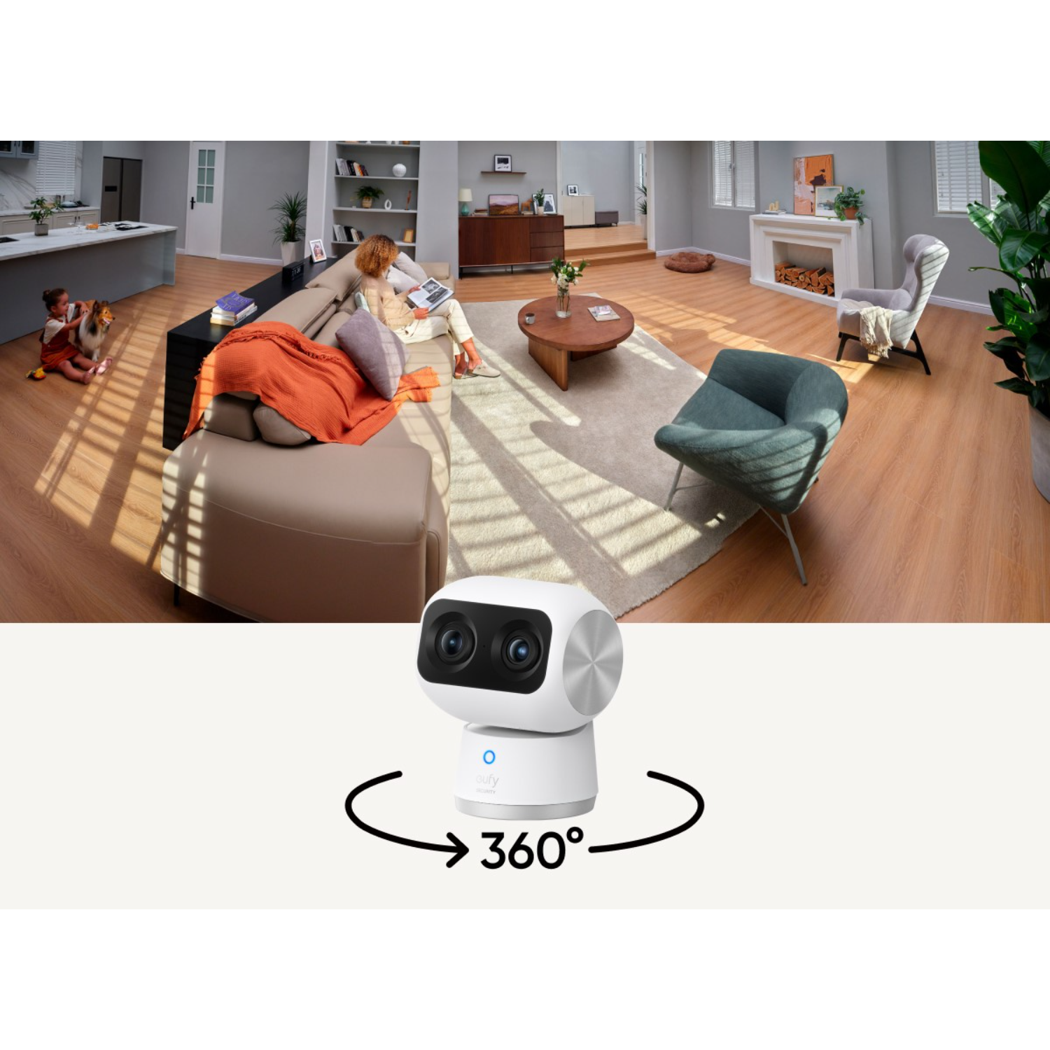 Kamera 360 stopni z parą w salonie. Widoczny pies. Kominek i telewizor w tle.