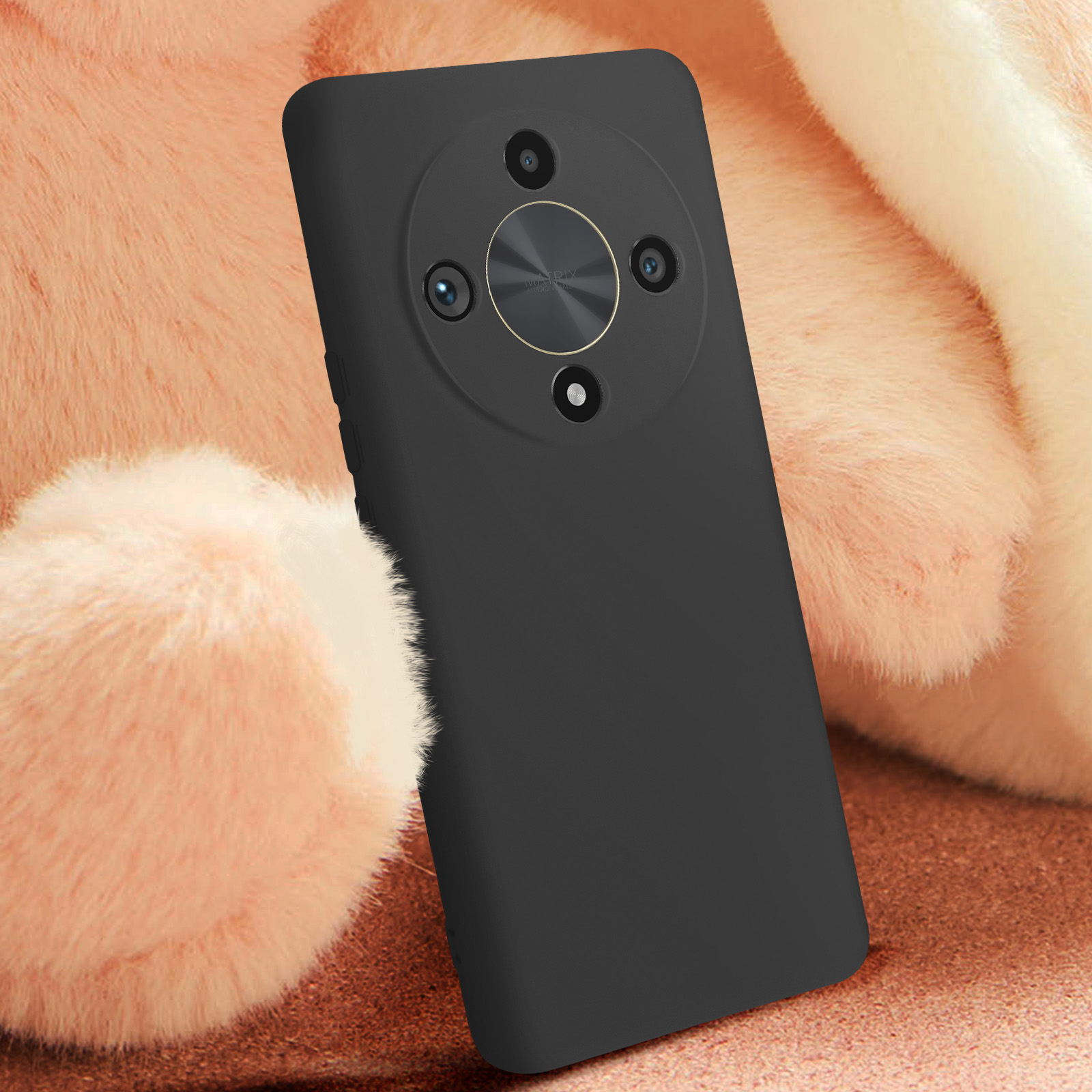 Custodia nera per telefono con modulo fotocamera su sfondo rosa sfocato. La custodia ha una finitura opaca.