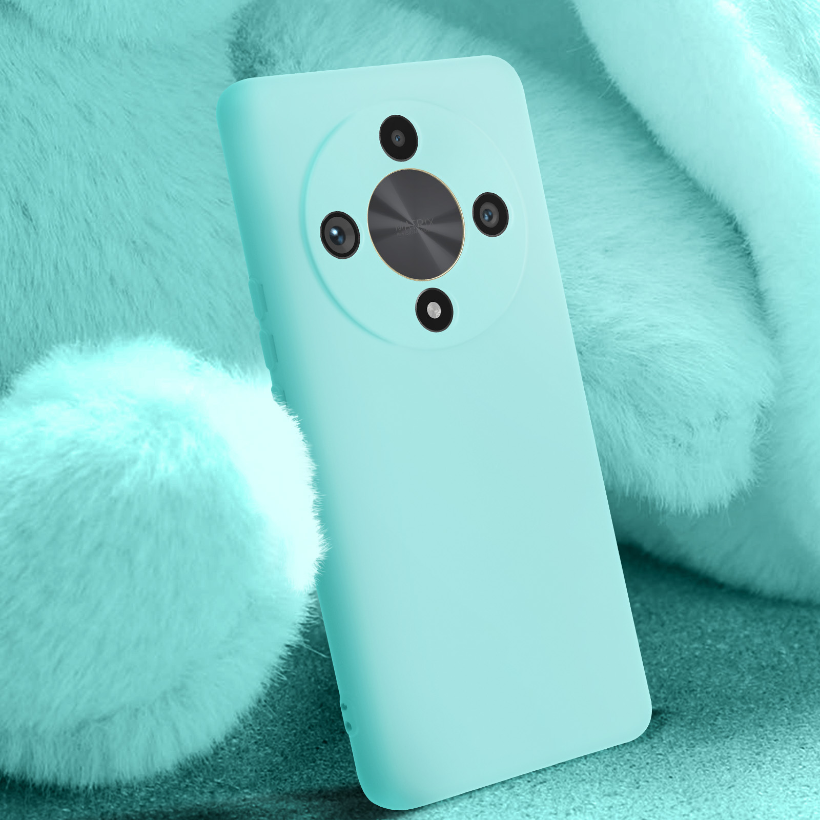 Una custodia per telefono azzurra con un design circolare per la fotocamera.  È visibile uno sfondo blu peloso.