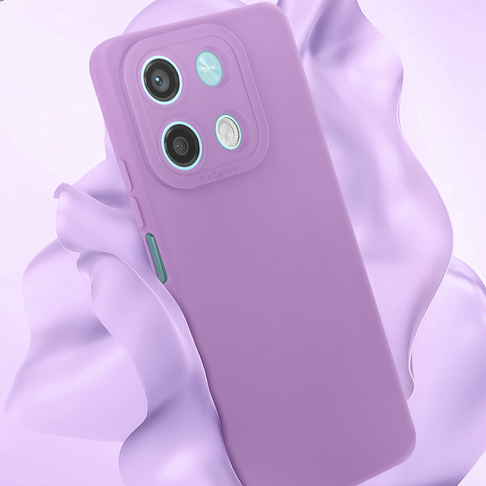 Custodia per telefono lilla con tre fotocamere. Lo sfondo è un morbido tessuto lilla.