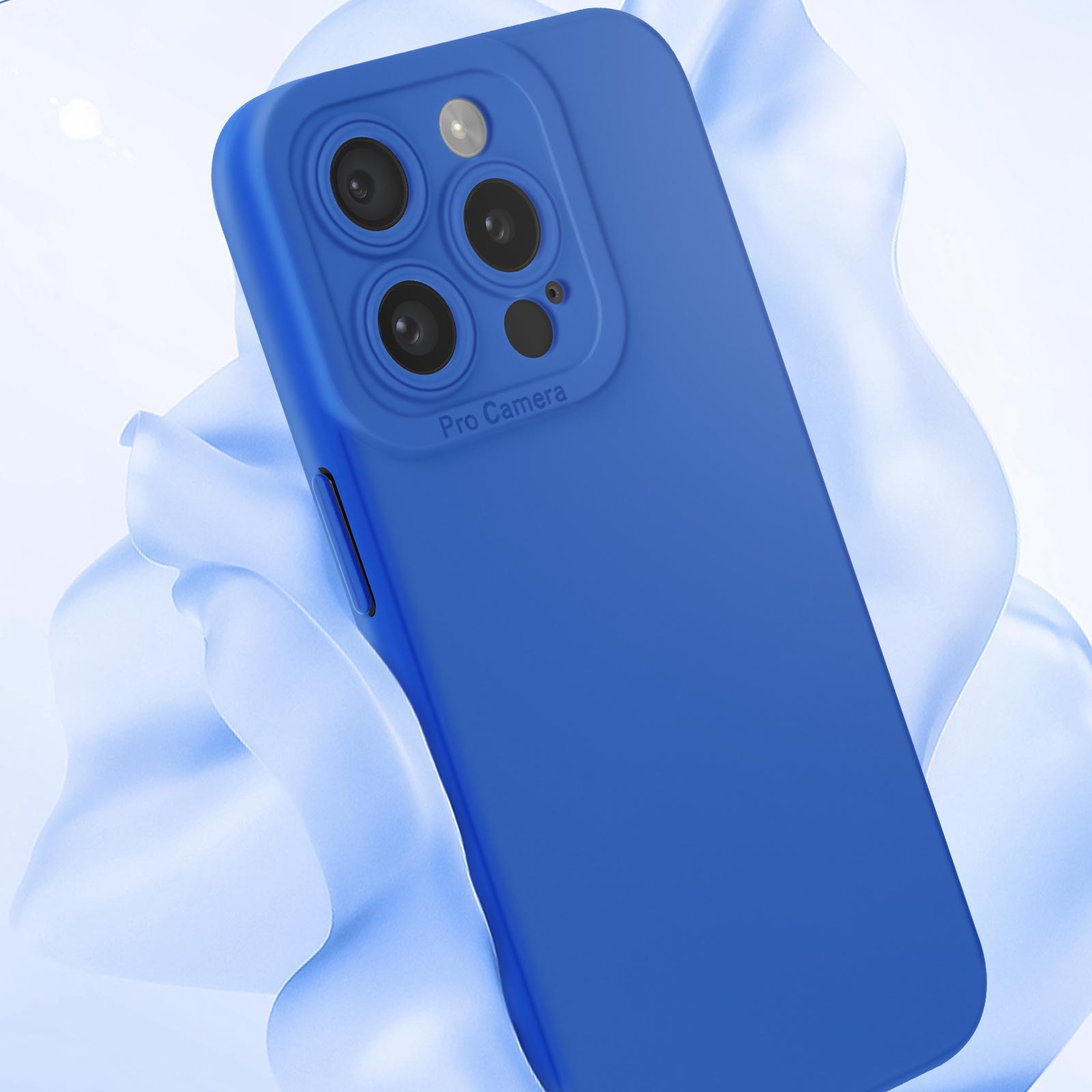 Custodia blu per telefono con testo Pro Camera, su sfondo blu e bianco sfocato.