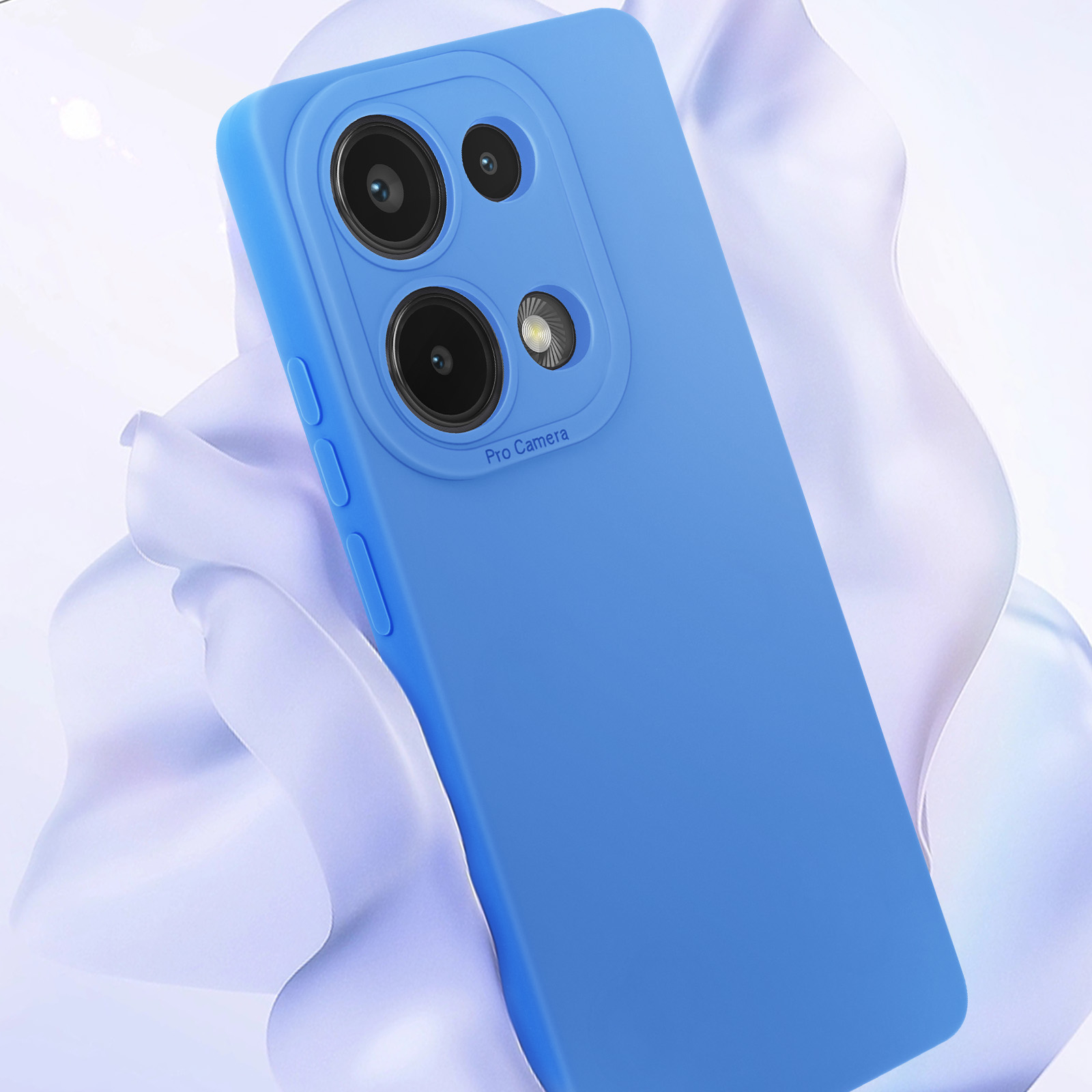 Una custodia blu per telefono con un ritaglio per fotocamera professionale. La custodia è contro uno sfondo bianco.