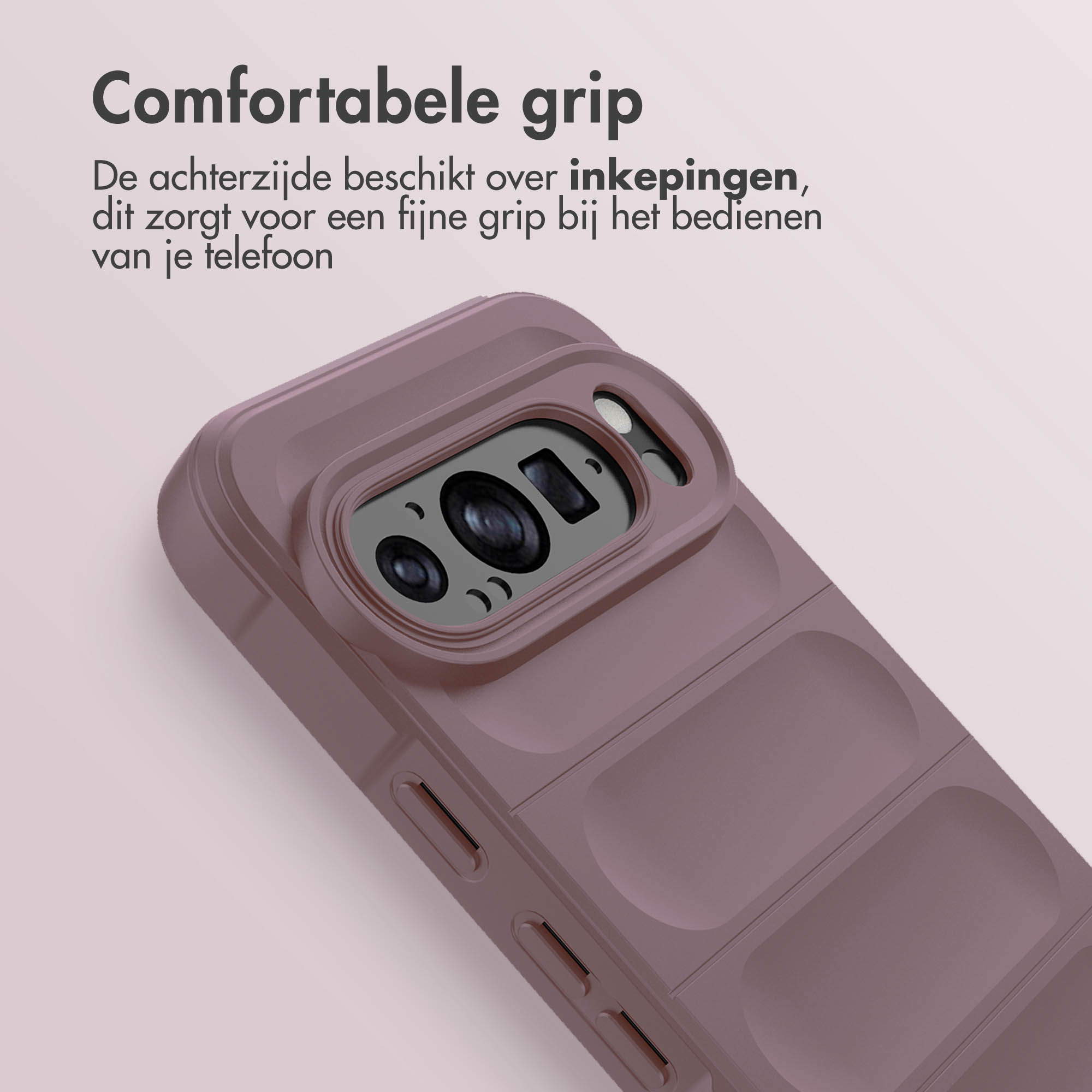 Paarse telefoonhoes, met een getextureerde achterkant met inkepingen voor grip.