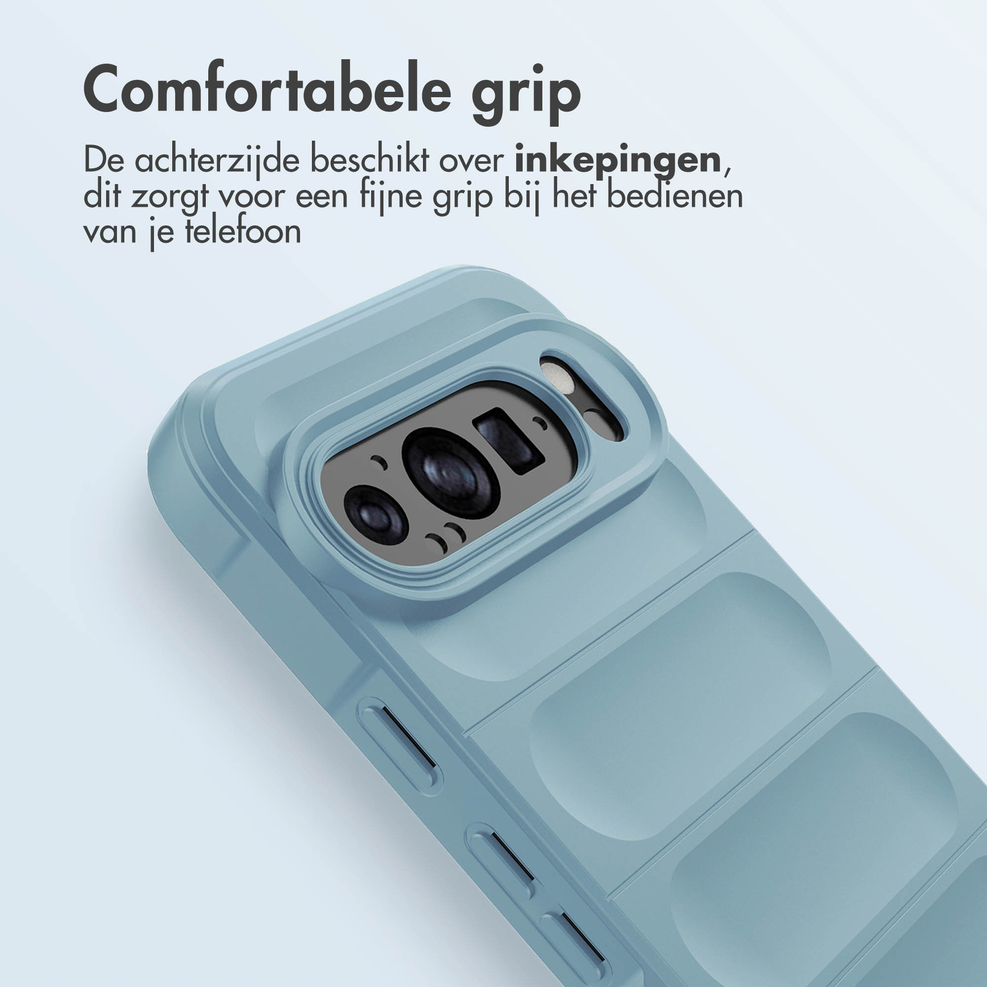 Vue de dessus d'une coque de téléphone bleu clair. Le texte dit 'Comfortabele grip'. La coque a des encoches.