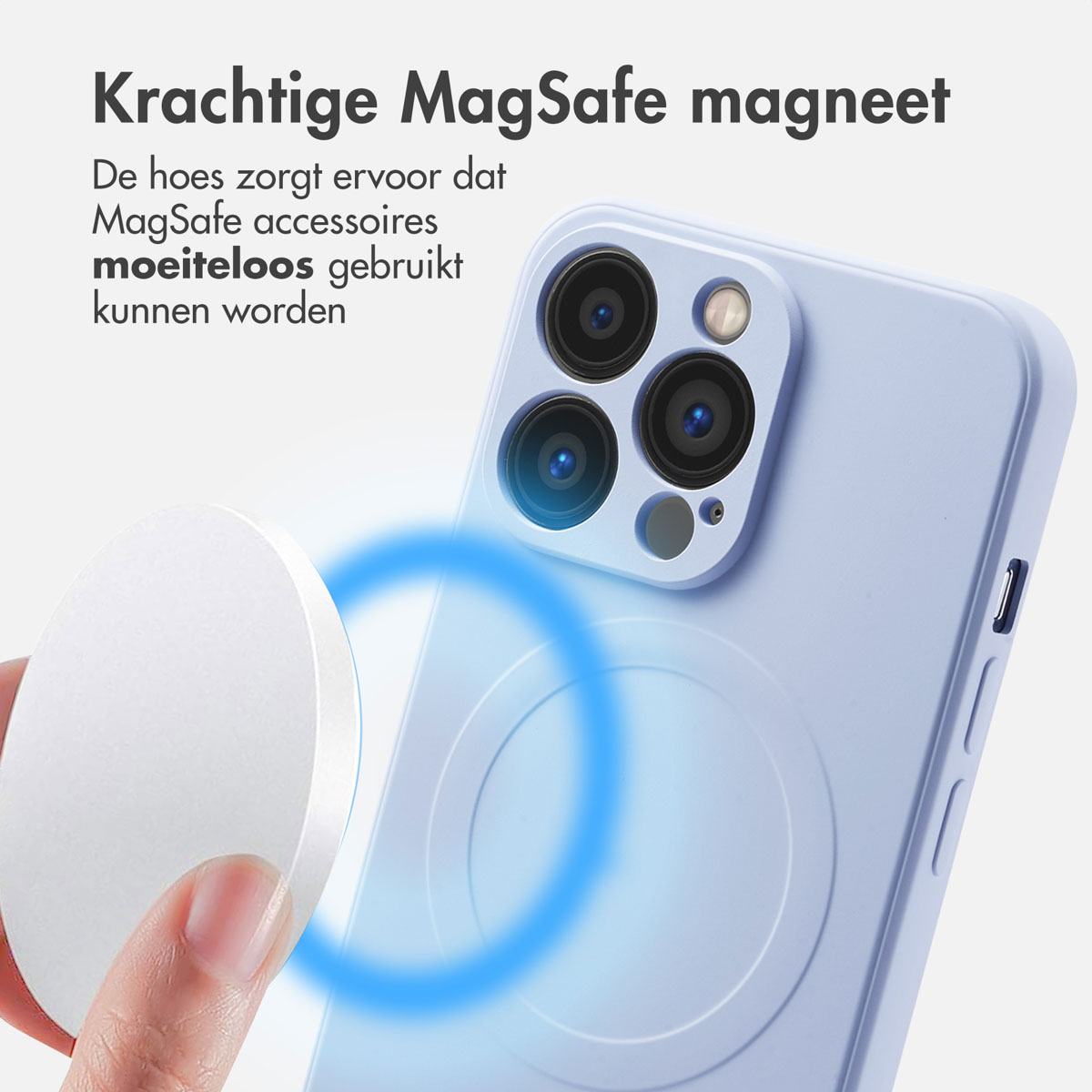 Close-up van een paarse telefoon met een witte magsafe oplader eraan bevestigd.