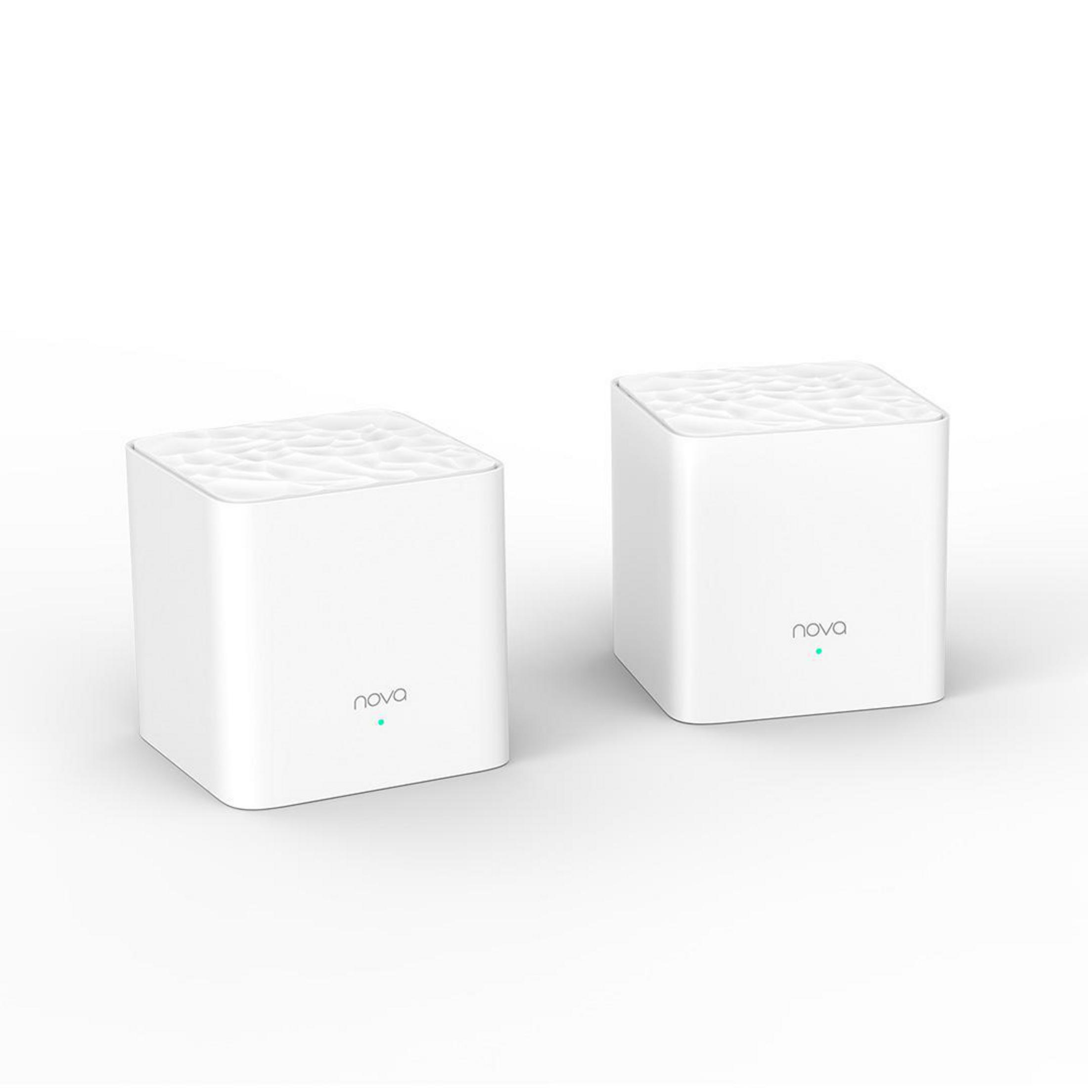 Zwei weiße Nova Mesh-WLAN-Geräte, würfelförmig, mit kleinem Licht, isoliert auf weißem Hintergrund.