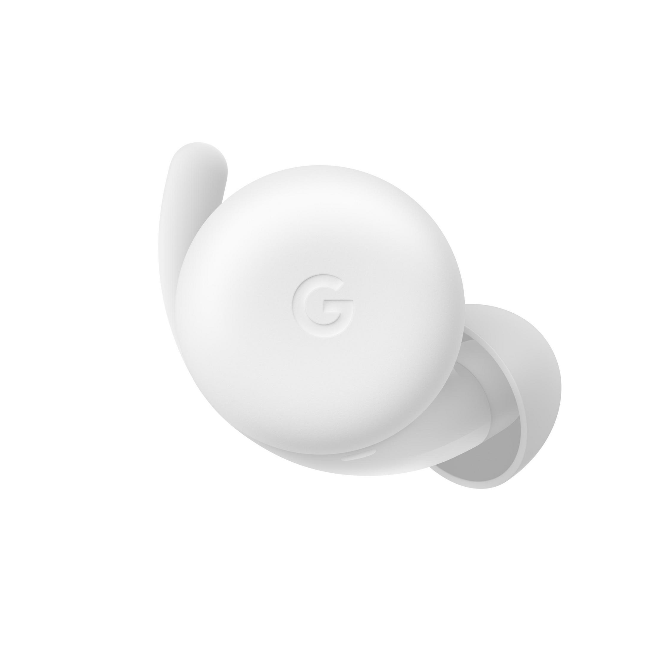 Białe słuchawki Google Pixel Buds. Słuchawka jest okrągła z płaską stroną. Widoczne logo Google 'G'.