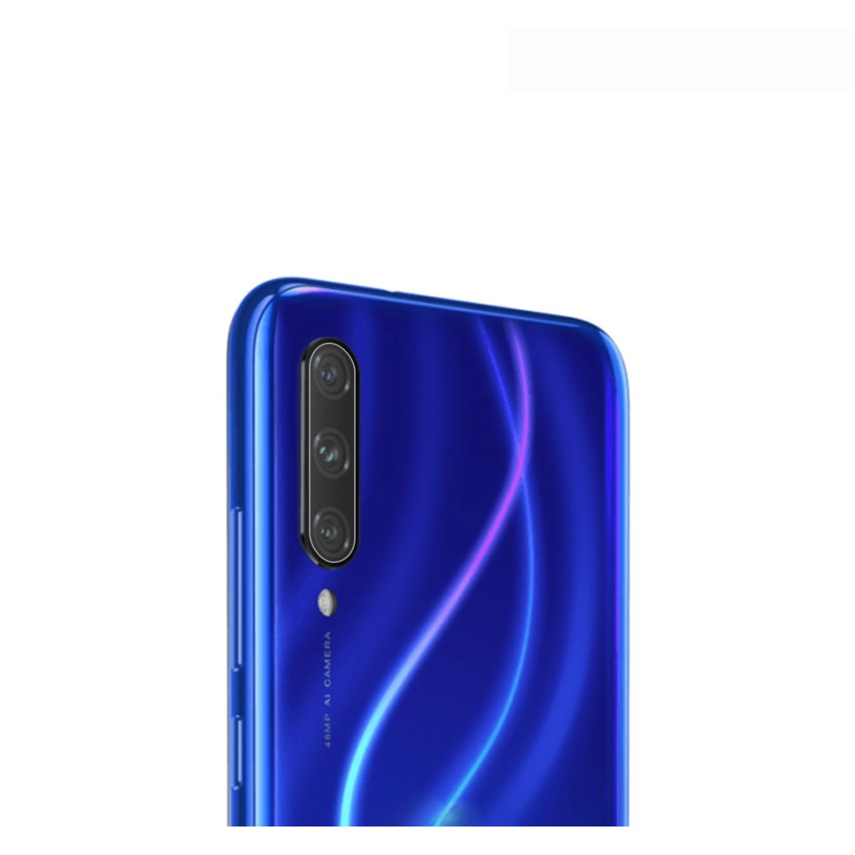 Telefono blu con tre obiettivi. Sfondo: Bianco.