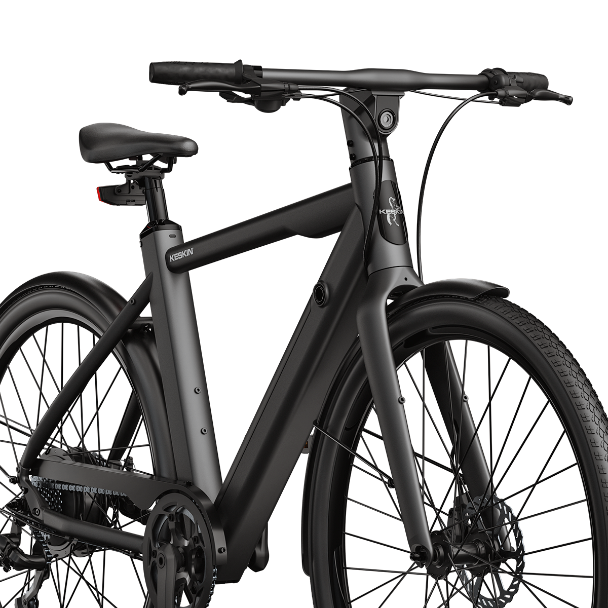 Ein schwarzes Keekin-Fahrrad wird im Nahaufnahme gezeigt, wobei der Fokus auf dem Vorderrad, dem Lenker und dem Rahmen liegt.