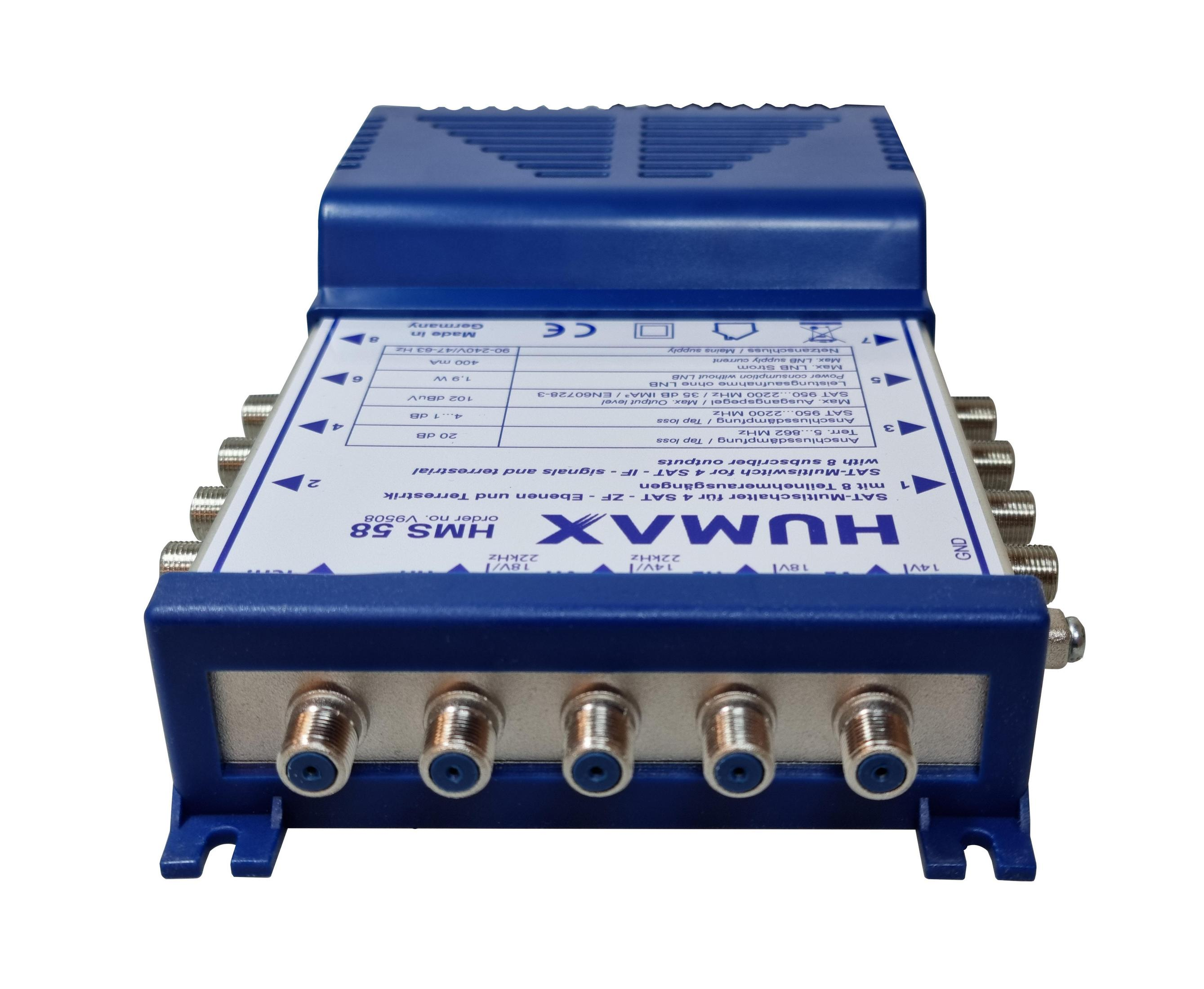 Ein blauer HUMAX Multi-Switch mit mehreren Ein-/Ausgängen, beschriftet mit technischen Details.