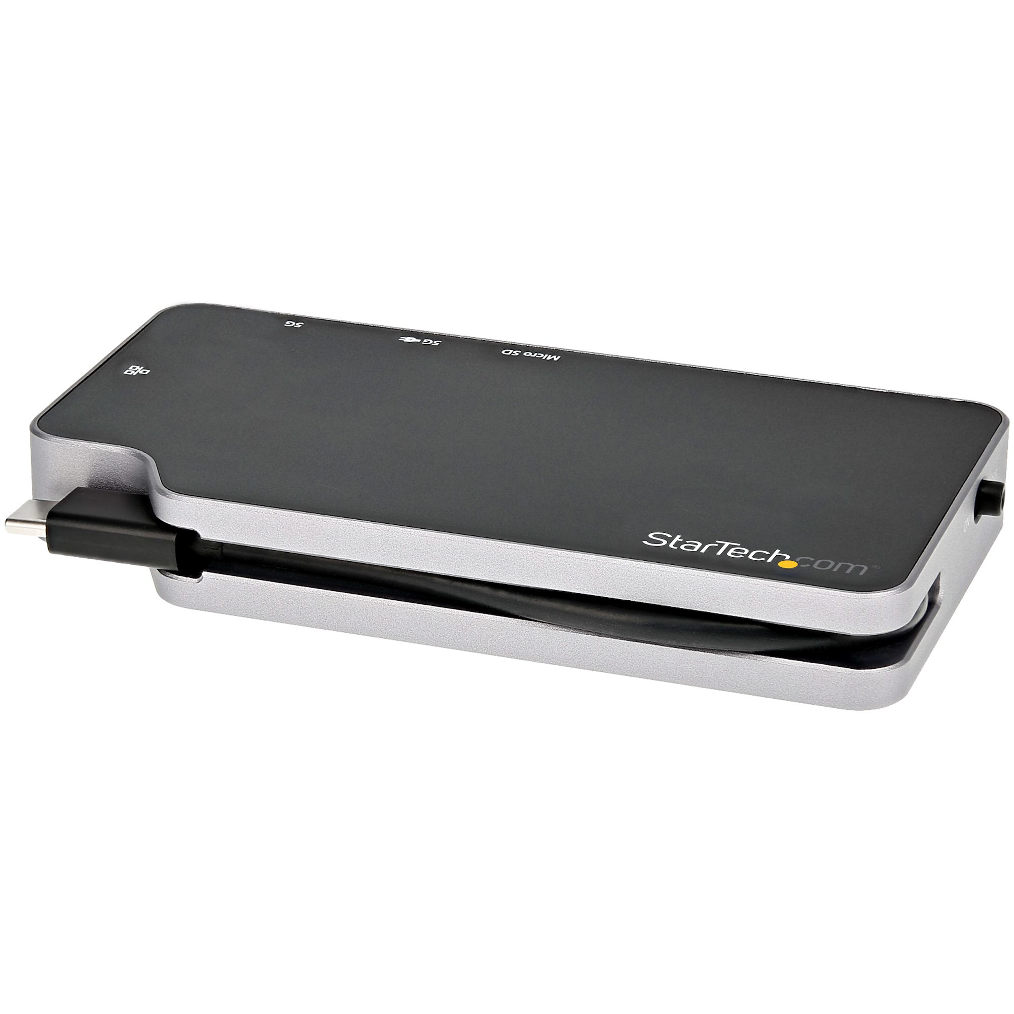 Ein schwarzer und silberner USB-C-Hub mit Kartenleser-Steckplätzen, auf weißem Hintergrund.