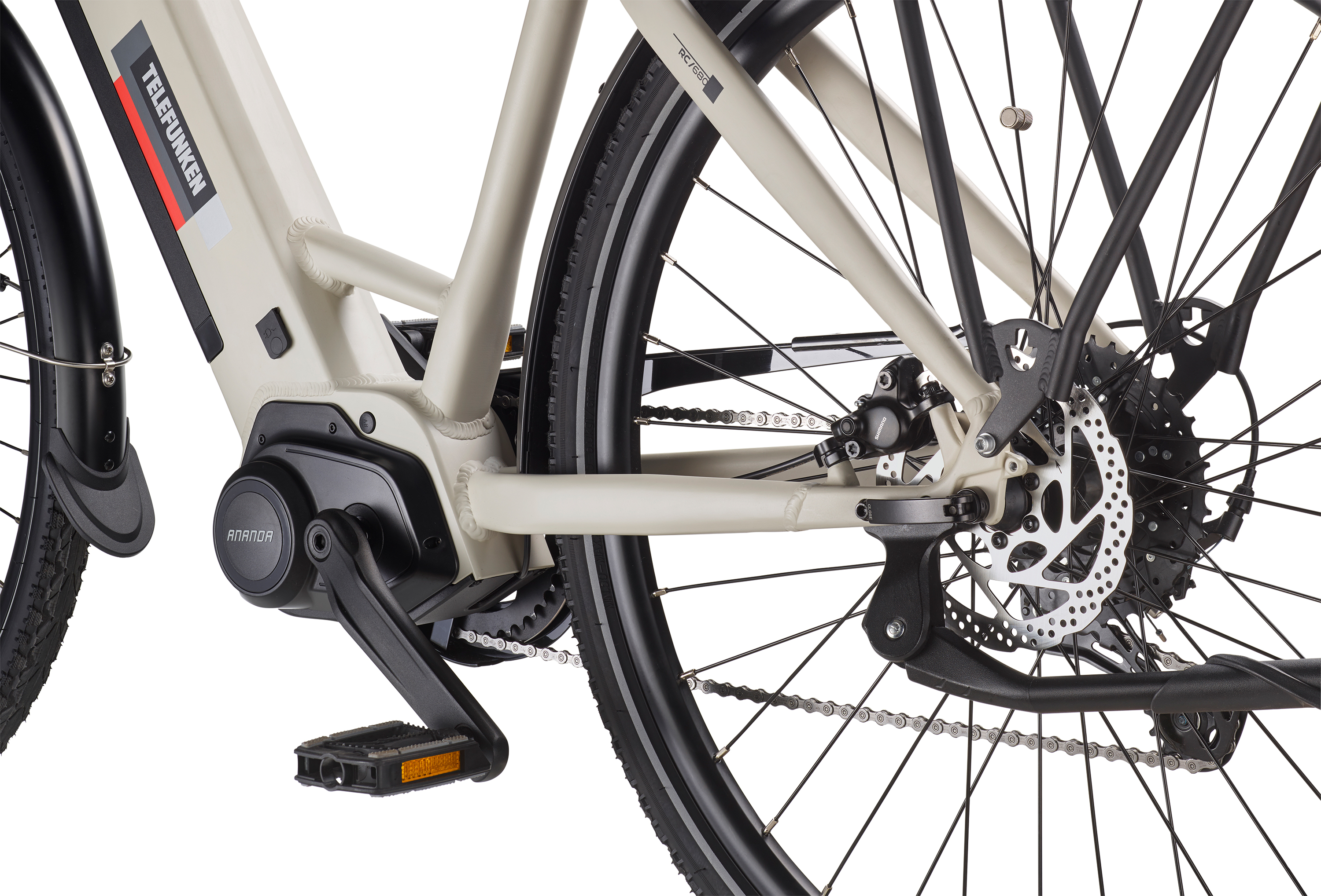 Nahaufnahme von Fahrradkomponenten: Rahmen, Räder und Gänge. Marke: Telefunken.