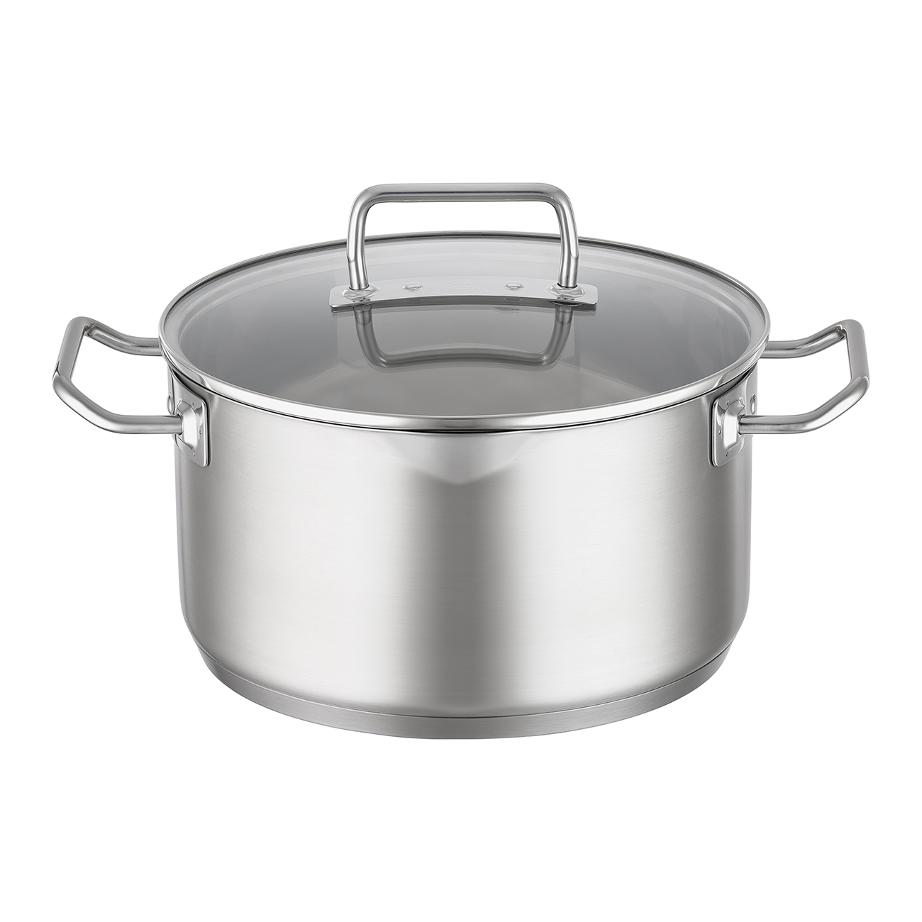 Une casserole en acier inoxydable avec un couvercle en verre et deux poignées.