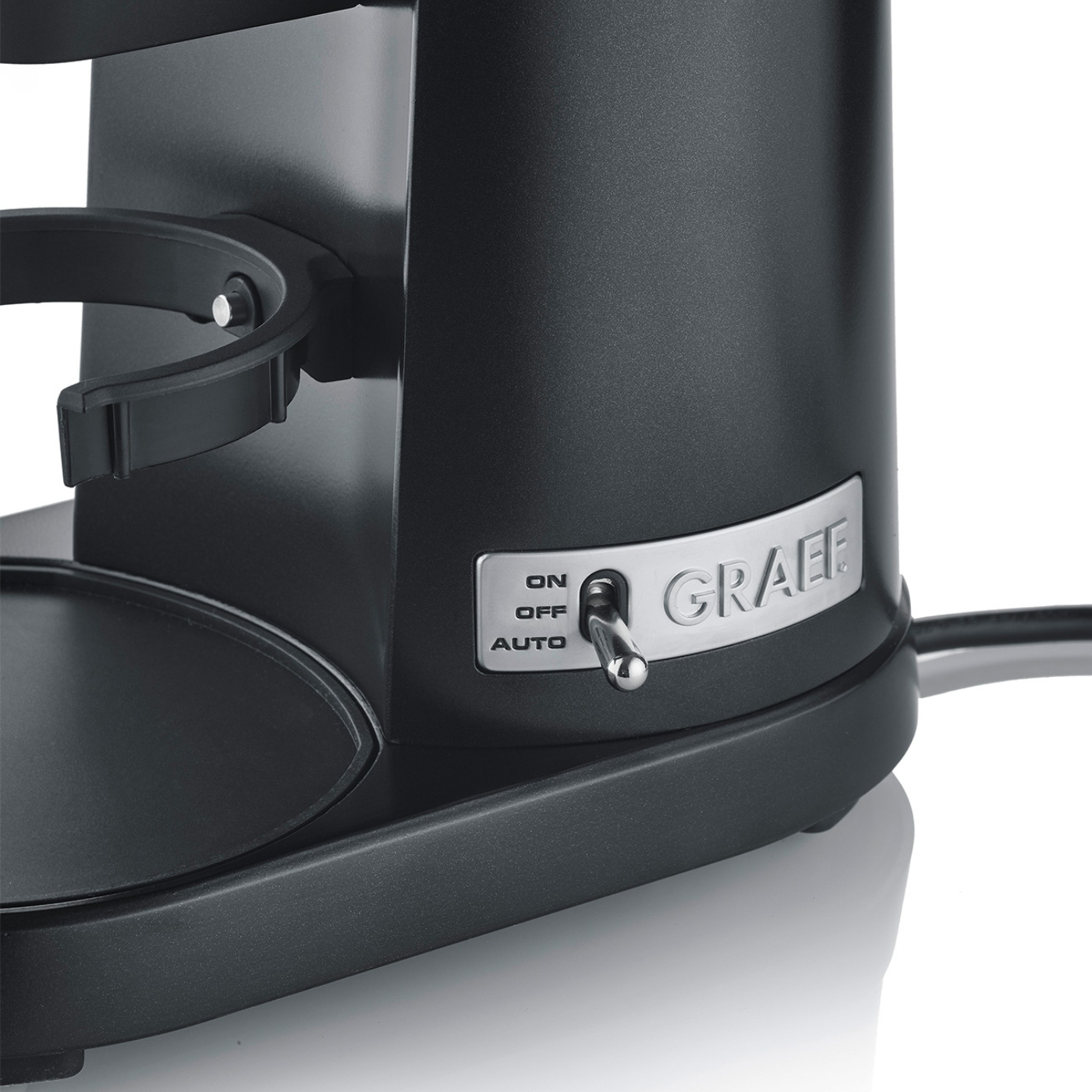 Macinacaffè nero con logo 'GRAEF' e interruttore on/off/auto.
