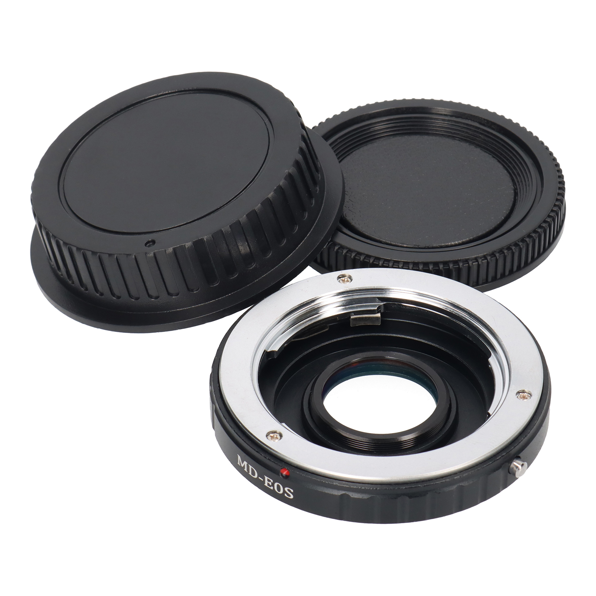 Schwarze Objektivkappen und ein Objektivadapterring mit silbernem Finish.