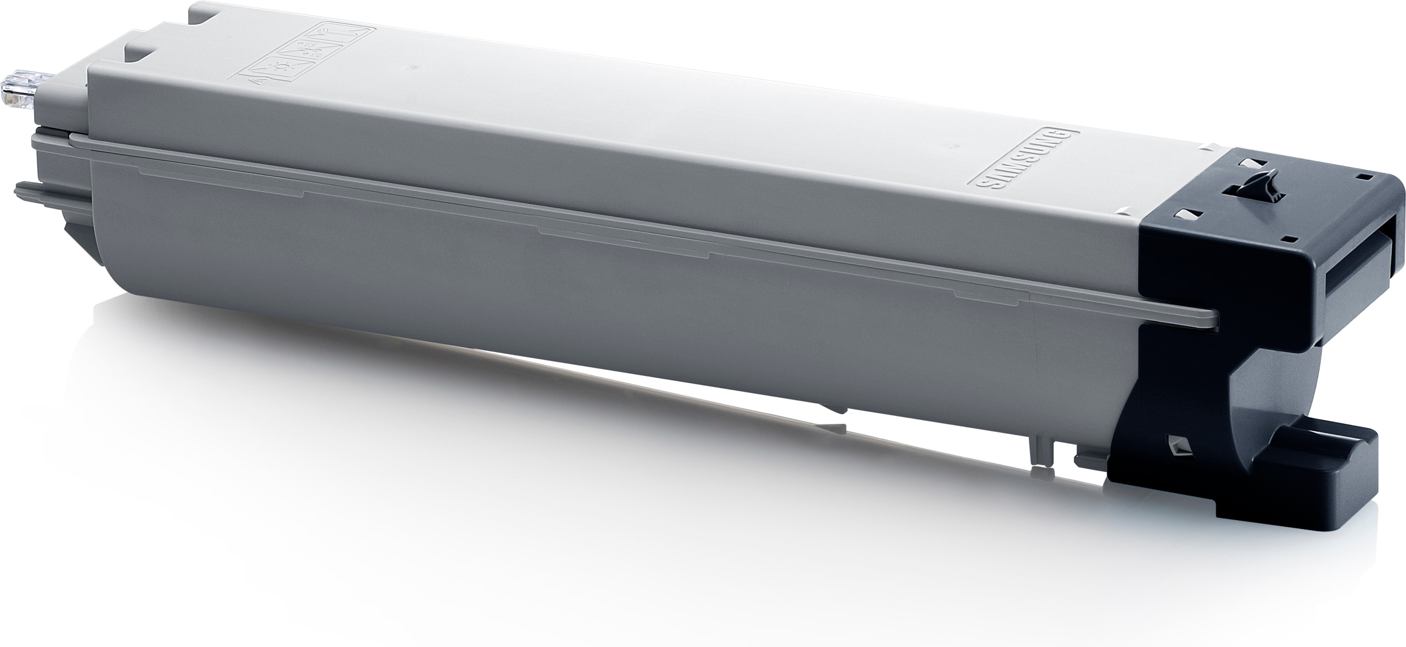Una cartuccia toner grigia. L'etichetta dice SAMSUNG. Sfondo bianco.