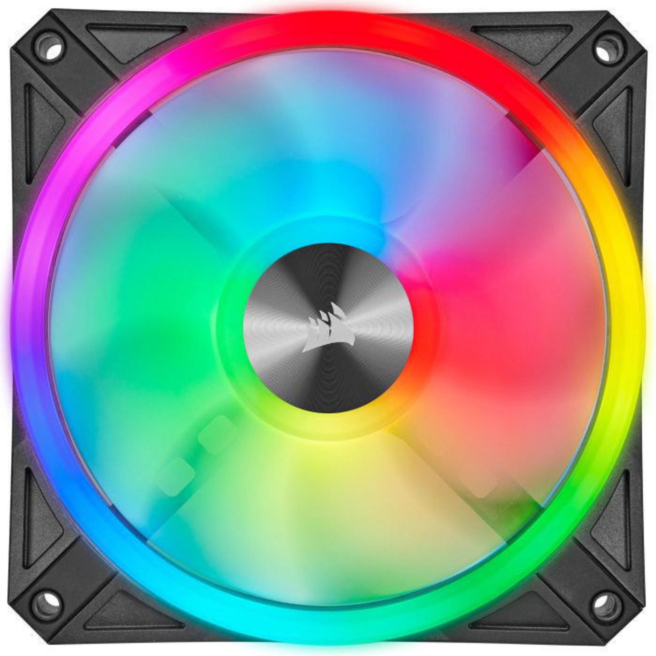 Una ventola per computer con luci LED multicolore. La ventola ha una cornice nera e un logo centrale.