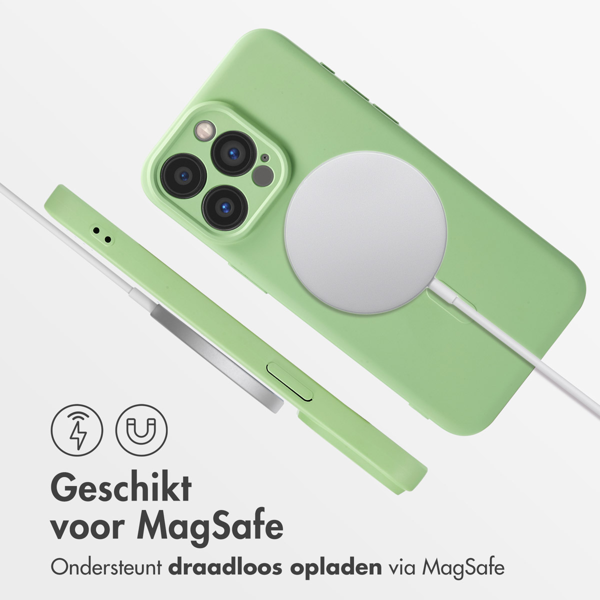 Groene telefoonhoes met MagSafe oplader en kabel. Geschikt voor MagSafe.